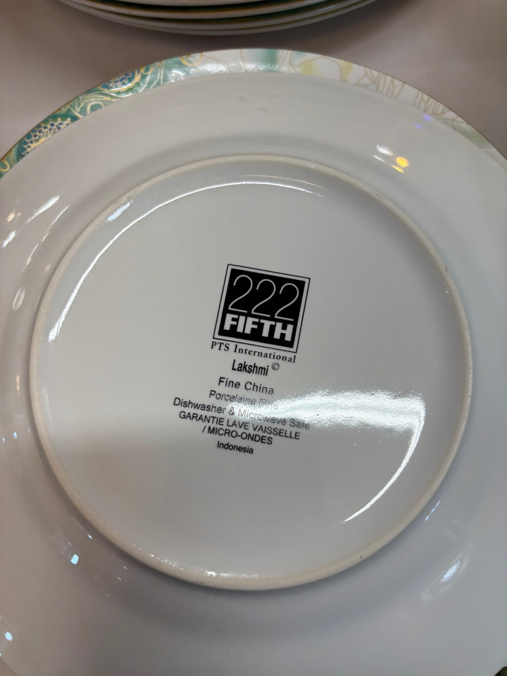 222 Fifth Peacock Garden 16+-Piece Blue Porcelain Dinnerware Set