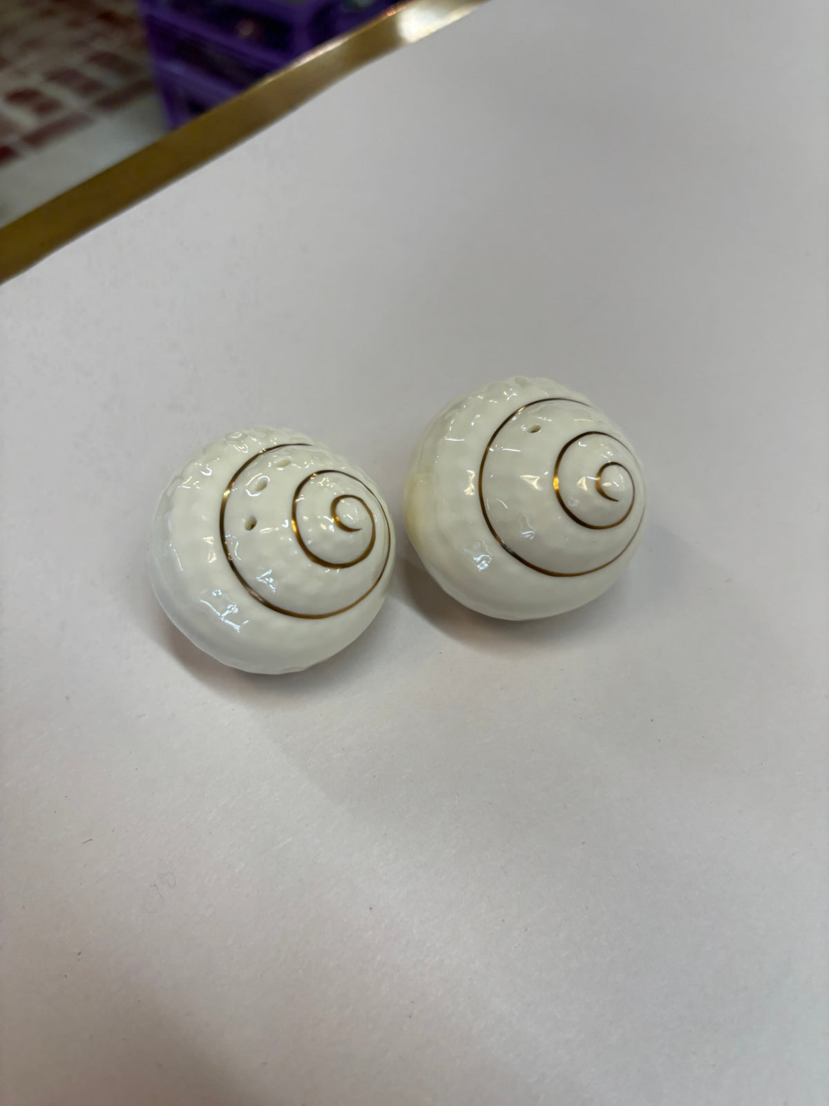 Mikasa Seashell Salt/Pepper Shakers, Namuri Japan Ceramics