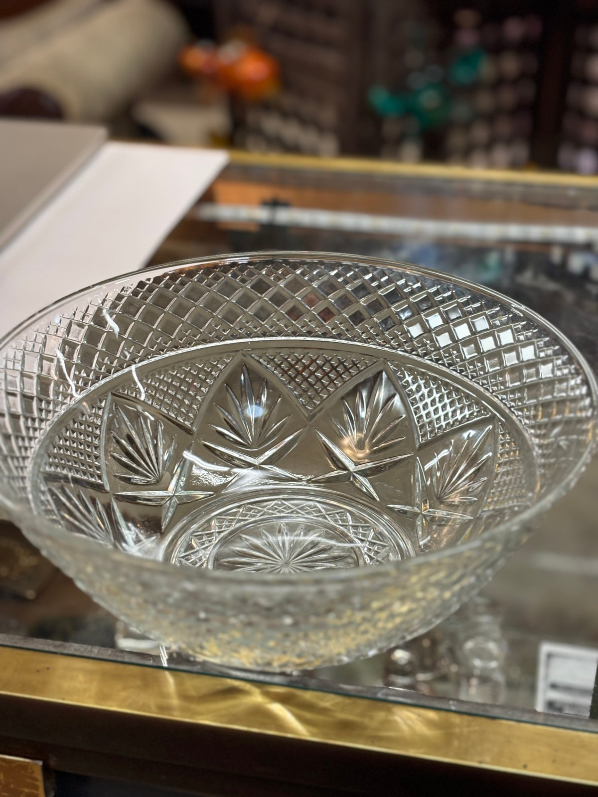 Vintage Clear Pressed Glass Starburst & Diamond Pattern Serving Bowl