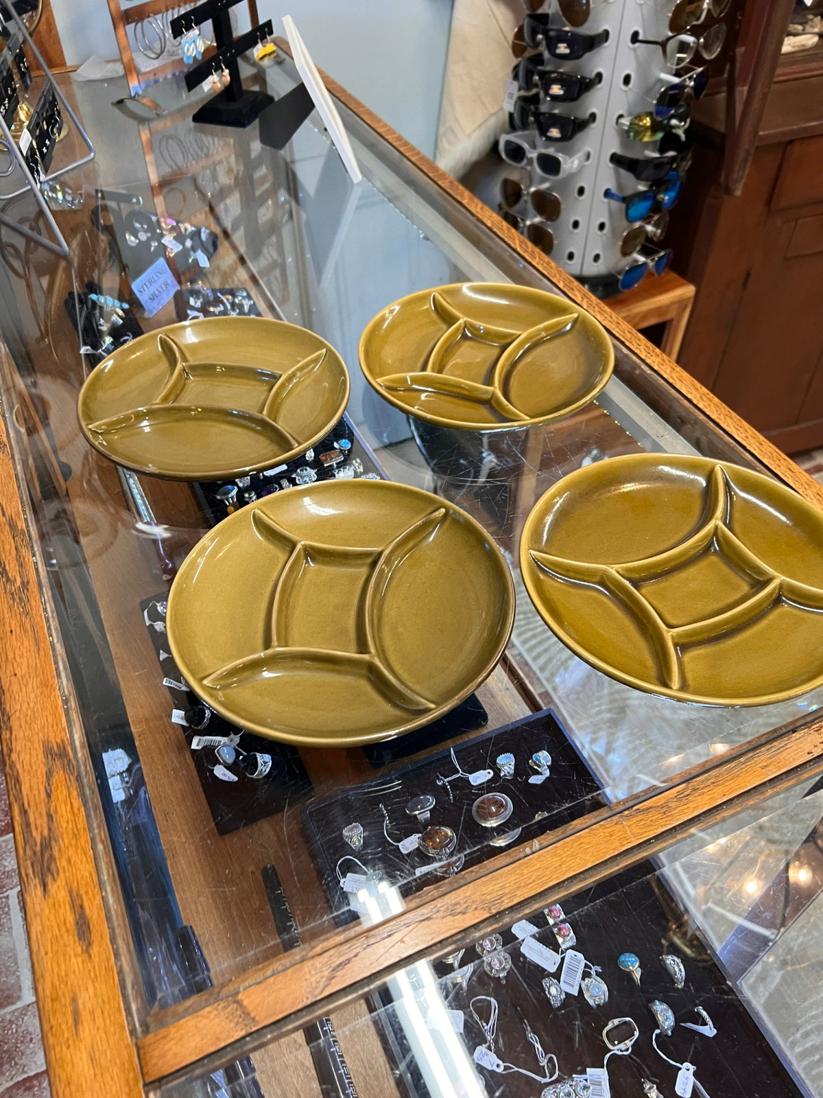 Vintage MCM Herbolzheim 021/22 Olive Green Ceramic Divided Fondue Plates – Set of 4