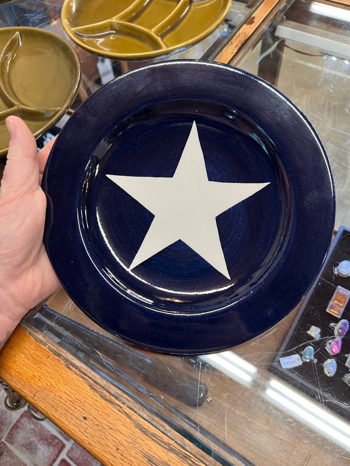 Laurie Gates 2007 Navy Blue & White Star Ceramic Dinner Plate – Made in USA