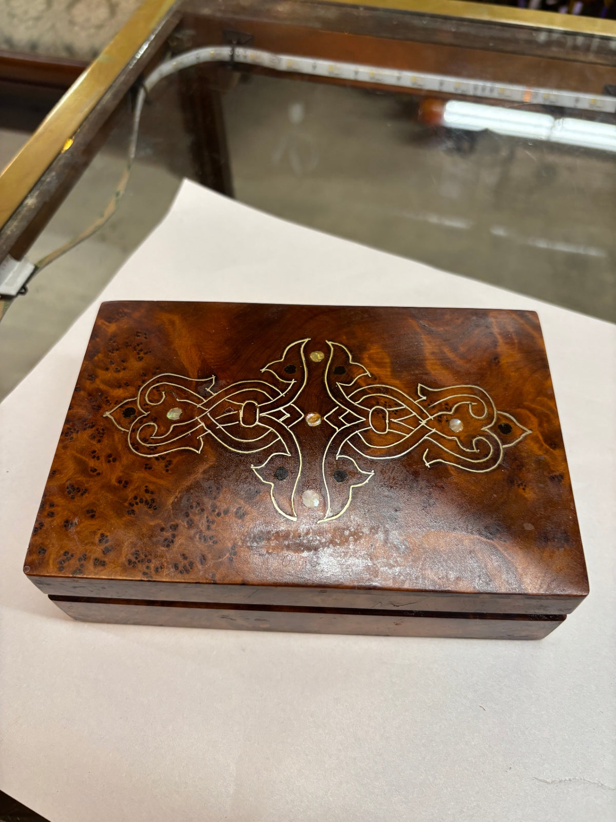Vintage Burl Wood Jewelry or Trinket Box with Ornate Brass-Tone Inlay