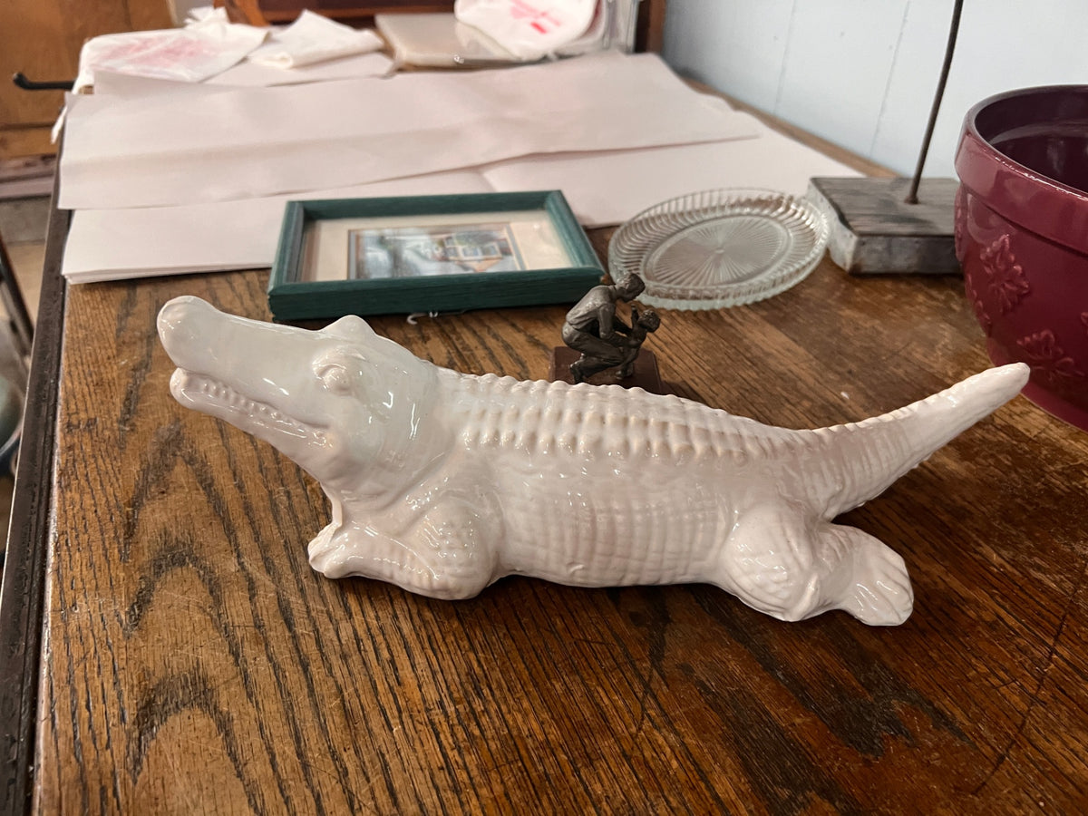 Ceramic Aligator White