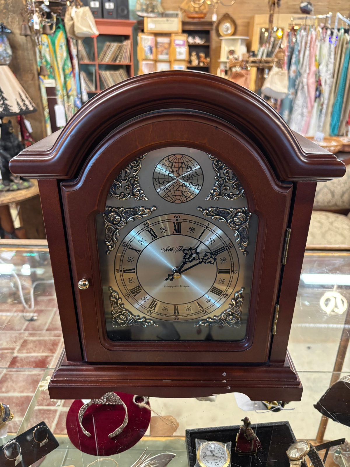 Seth Thomas Sturbridge (such as model 1503 or 7503) "Tempus Fugit" wood-case mantel clock 