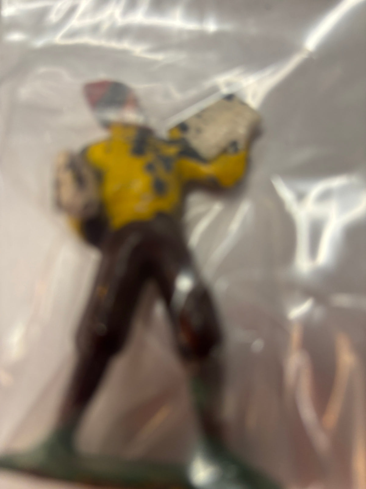 VINTAGE BARCLAY B169 / 621 NEWSBOY / NEWSPAPER DELIVERY BOY LEAD FIGURE !