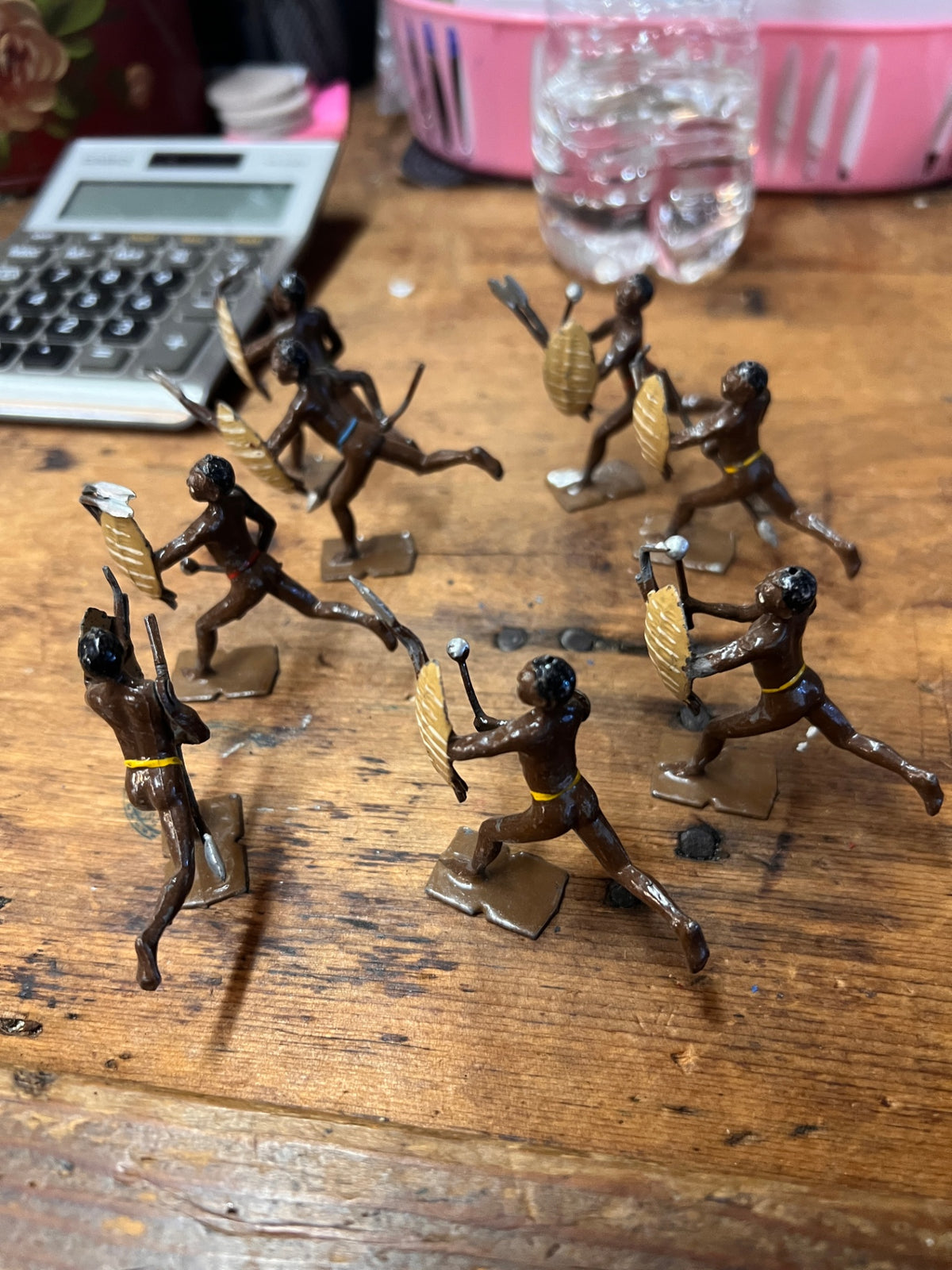 Vintage Britains Ltd No. 147 Zulu Warriors – Complete Set of 8 Painted Lead Toy Soldiers