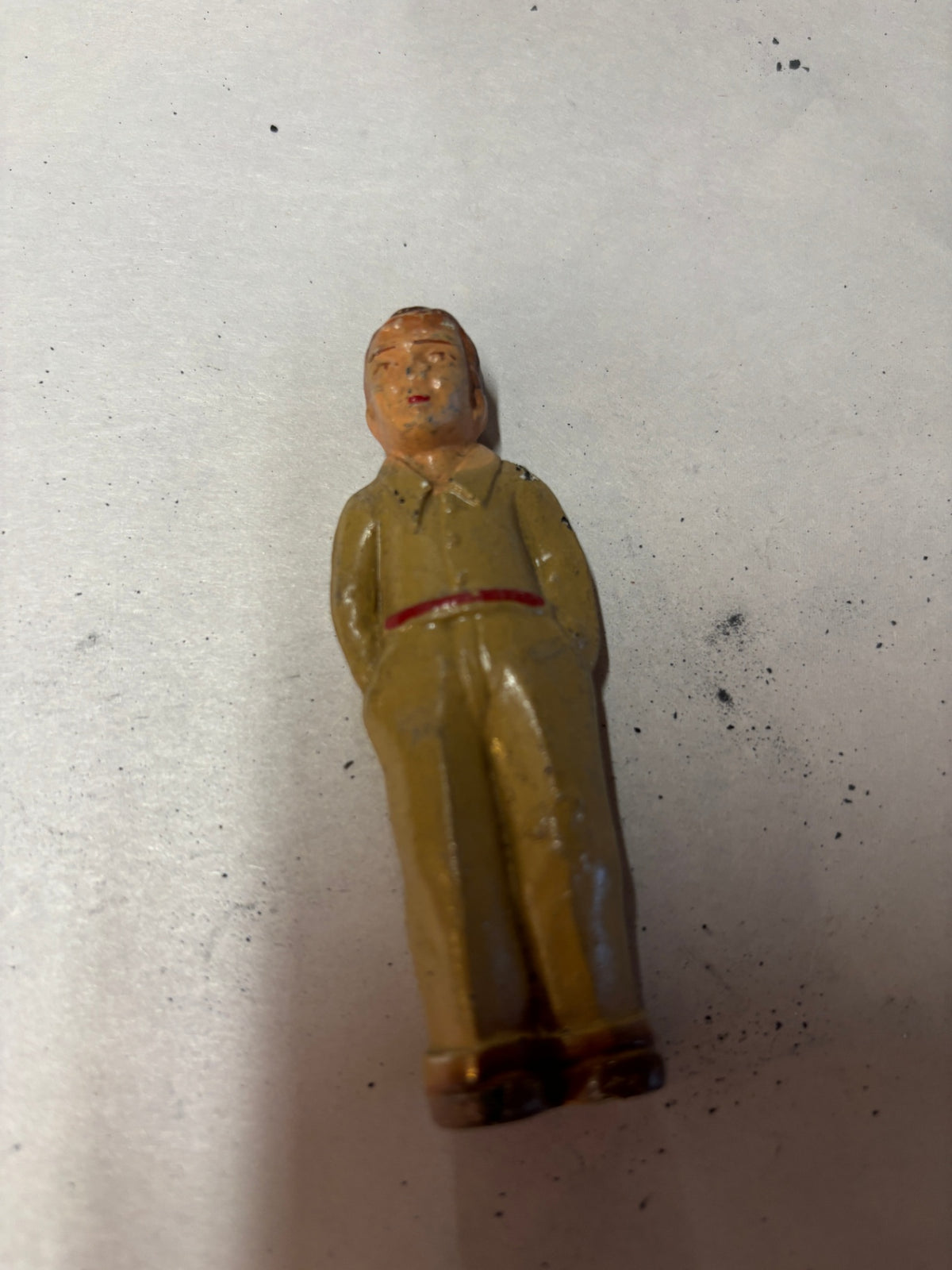 Old Vintage 1930s Manoil Metal Man Figure Dressed in Tan Pants & Shirt 3.5"
