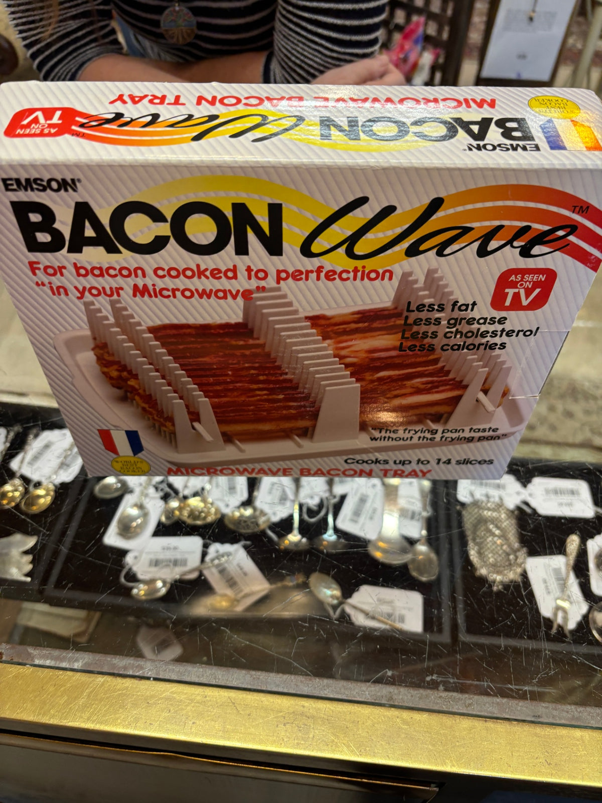 THE ORIGINAL BACON WAVE MICROWAVE BACON TRAY AS SEEN ON TV BRAND
