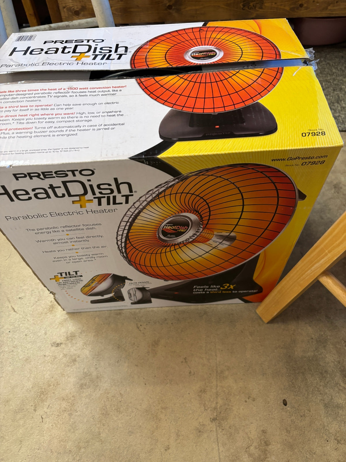 Presto HeatDish Plus Tilt Parabolic Electric Heater