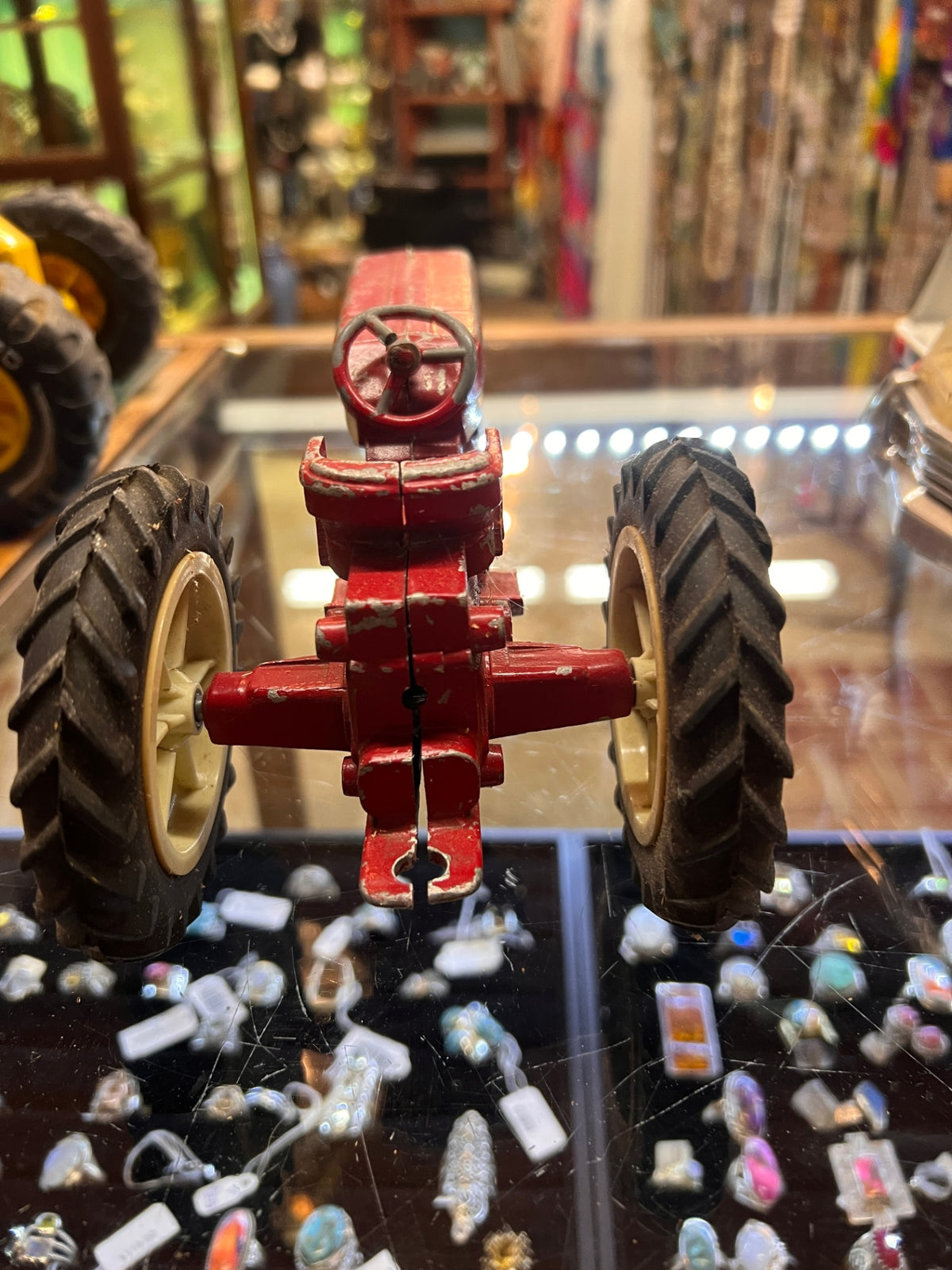 Vintage International Harvester Farmall 404 Die-Cast Metal Toy Tractor – Red Farm Collectible
