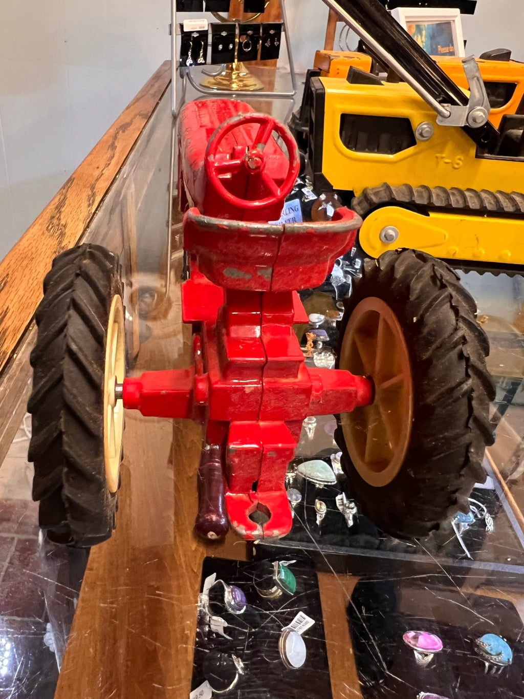 Vintage International Harvester Red Die-Cast Metal Farm Tractor – 1970s Agricultural Toy