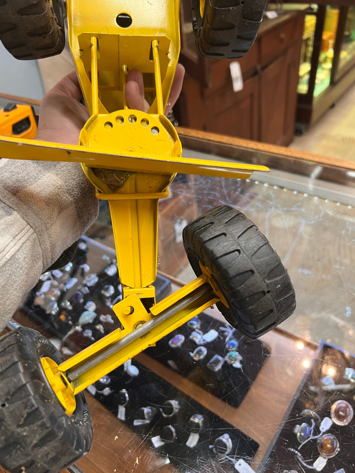 Vintage Tonka Yellow Metal Road Grader – Six-Wheel Construction Equipment Toy