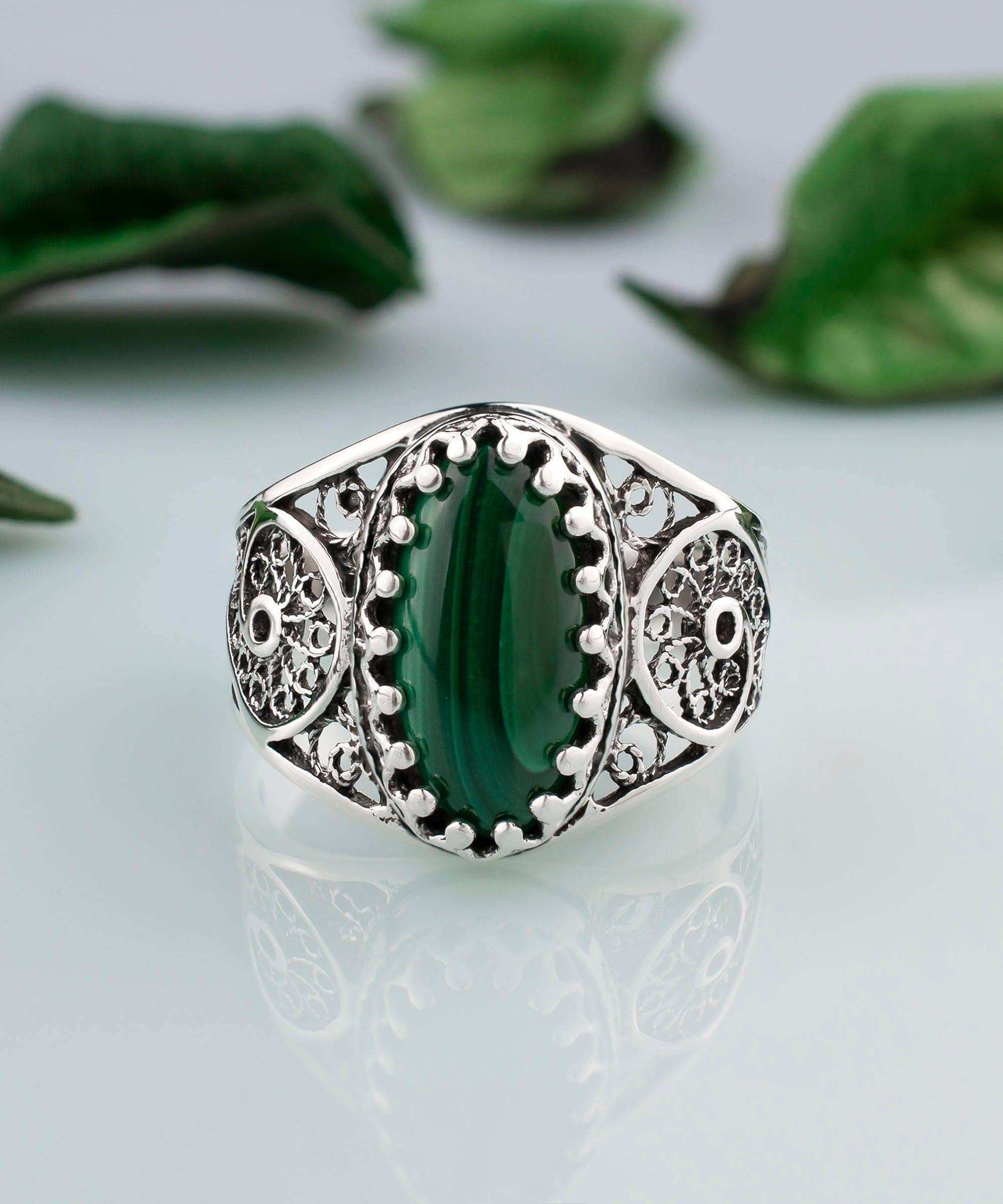 Art Malachite Gemstone Women Silver Ring: Malachite / 8