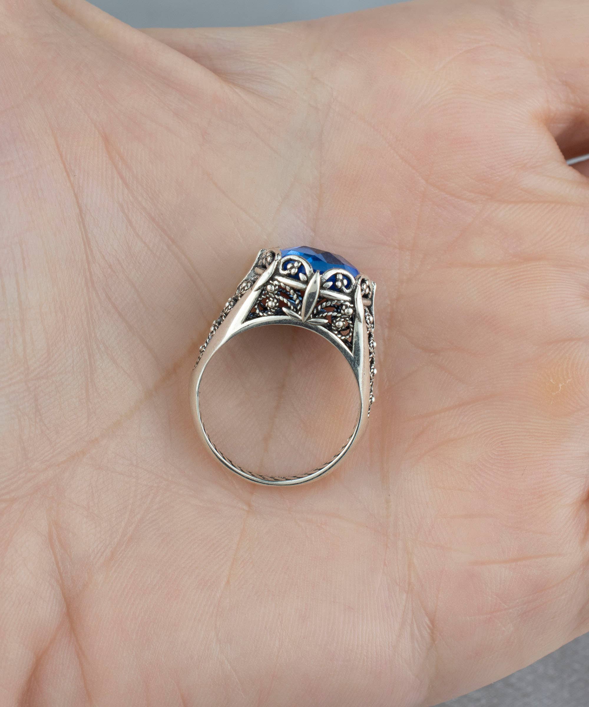 Art Blue Quartz Gemstone Women Silver Ring: 7