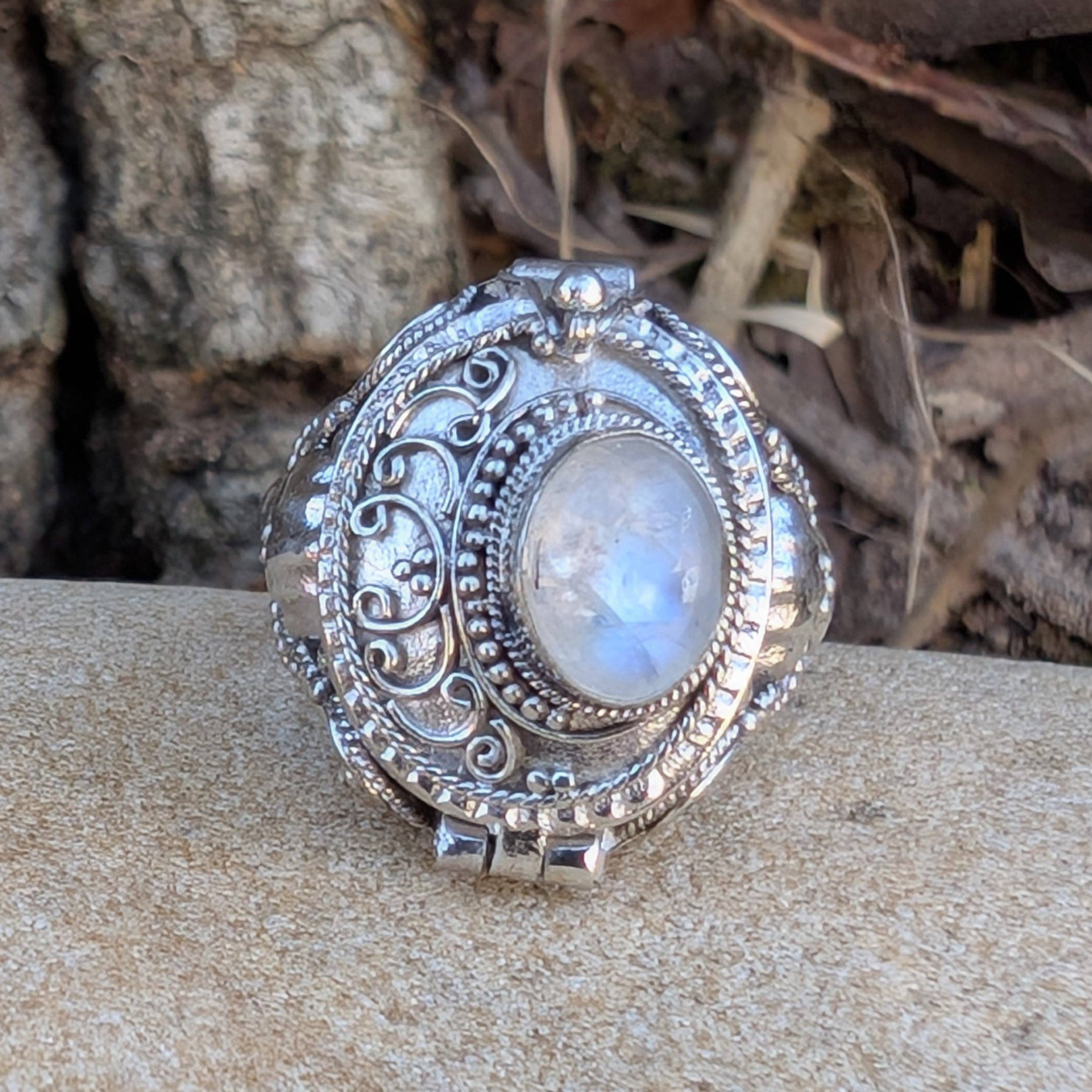 Medieval Eye - Gemstone Poison Box Locket Ring in Sterling Silver: Tiger Eye / 7