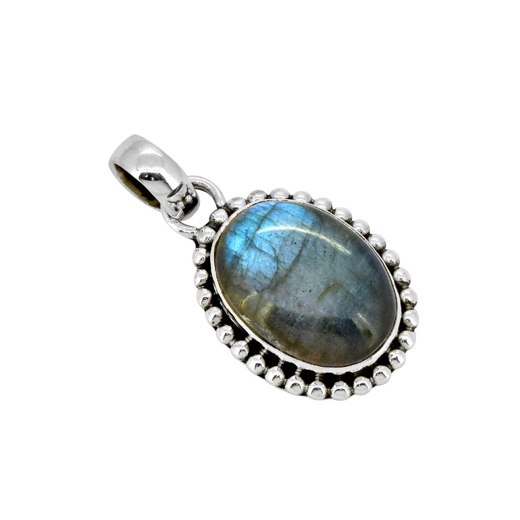925 Silver Labradorite Pendant With Beaded Silver With Chain