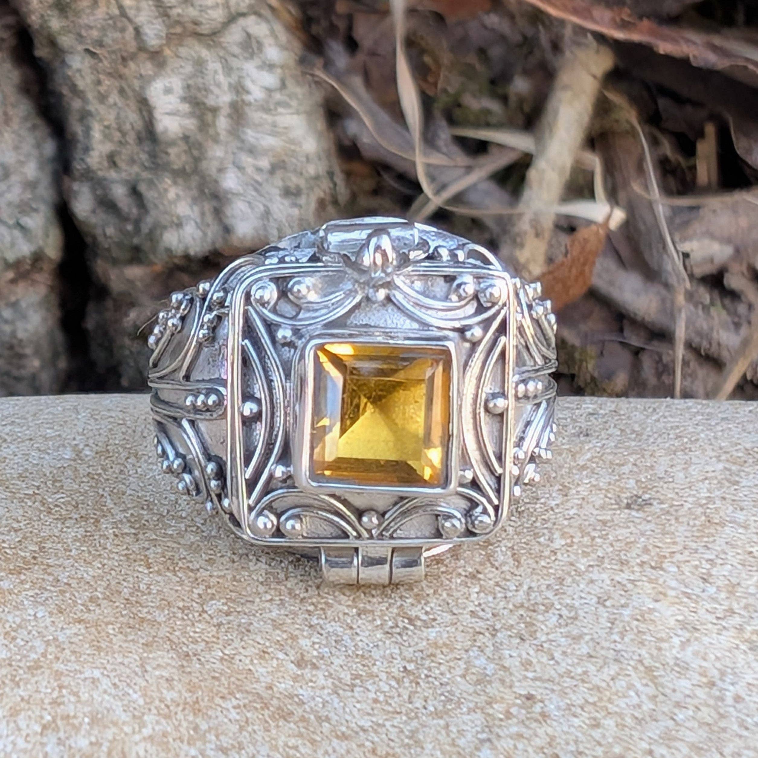 Midnight Elixir - Square Poison Locket Box Sterling Silver Ring: Blue Topaz / 7