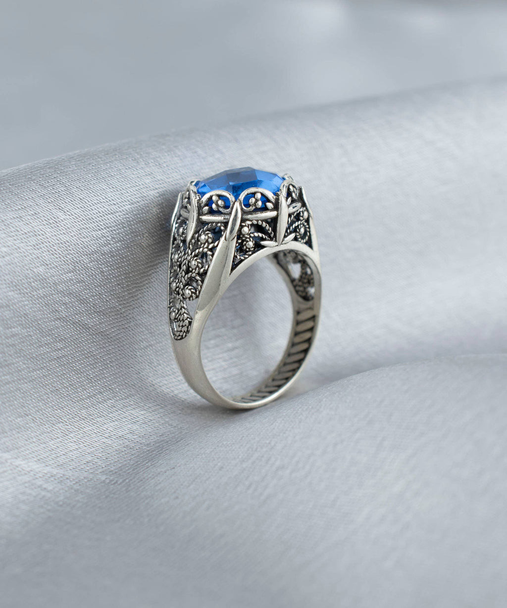 Art Blue Quartz Gemstone Women Silver Ring: 7