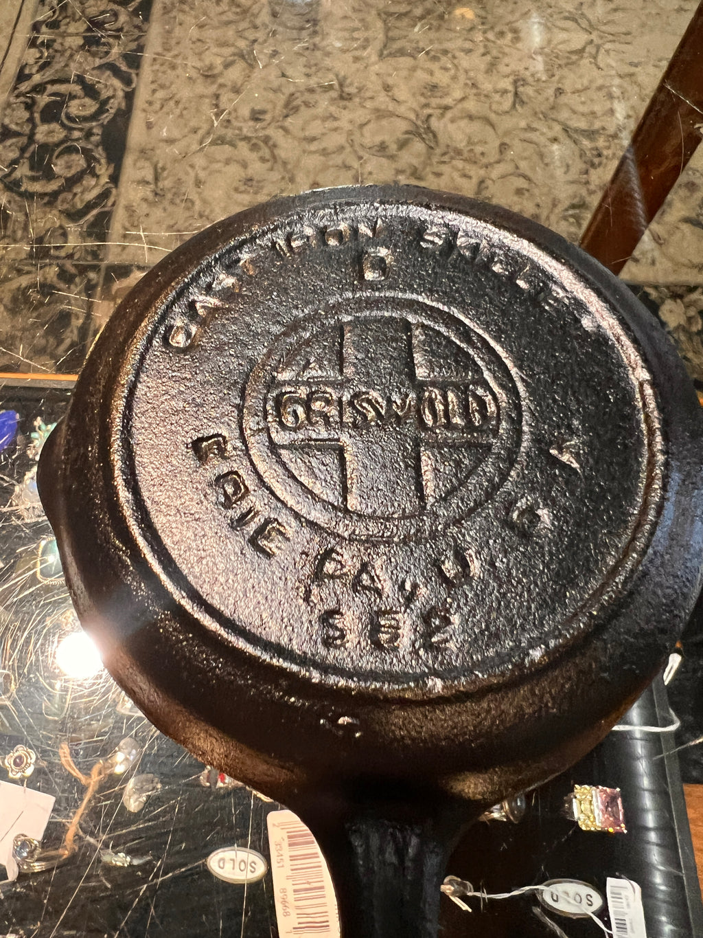 Griswold “New American” No. 8 Waffle Iron w/ Base (ERIE, PA. U.S.A.)