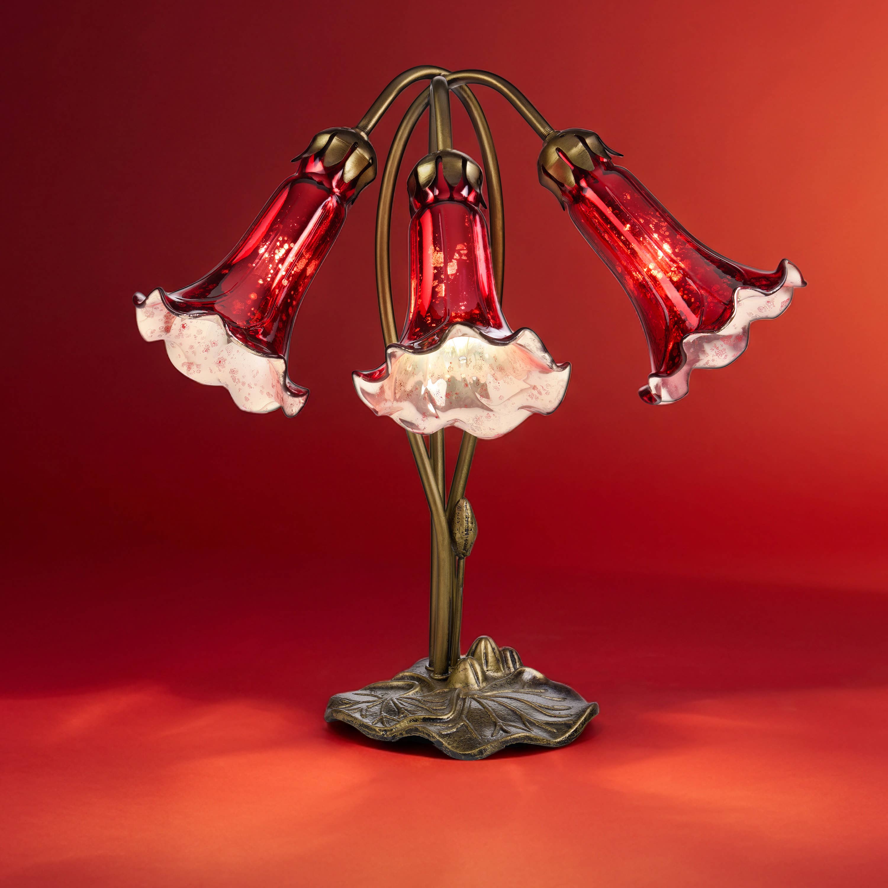 16"H Hand Blown Glass 3 Lily Downlight Table Lamp