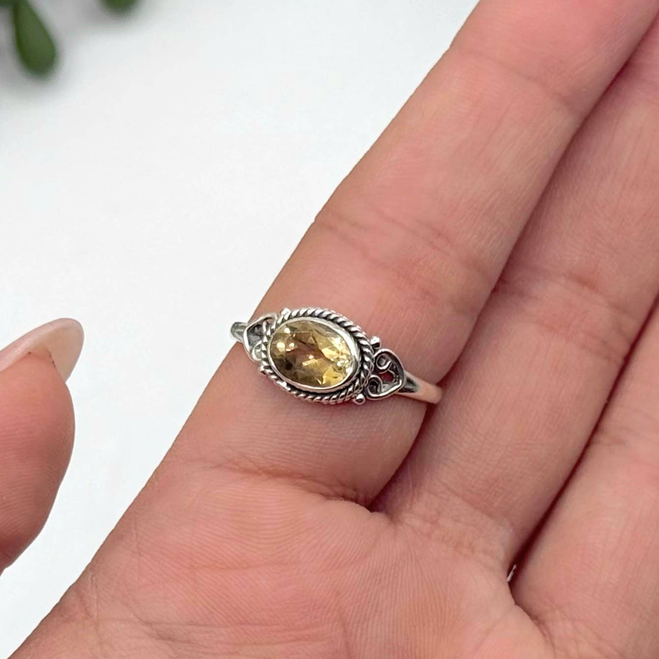 Citrine Semi-Precious Gemstone SterlingSilver/925 Ring: 8