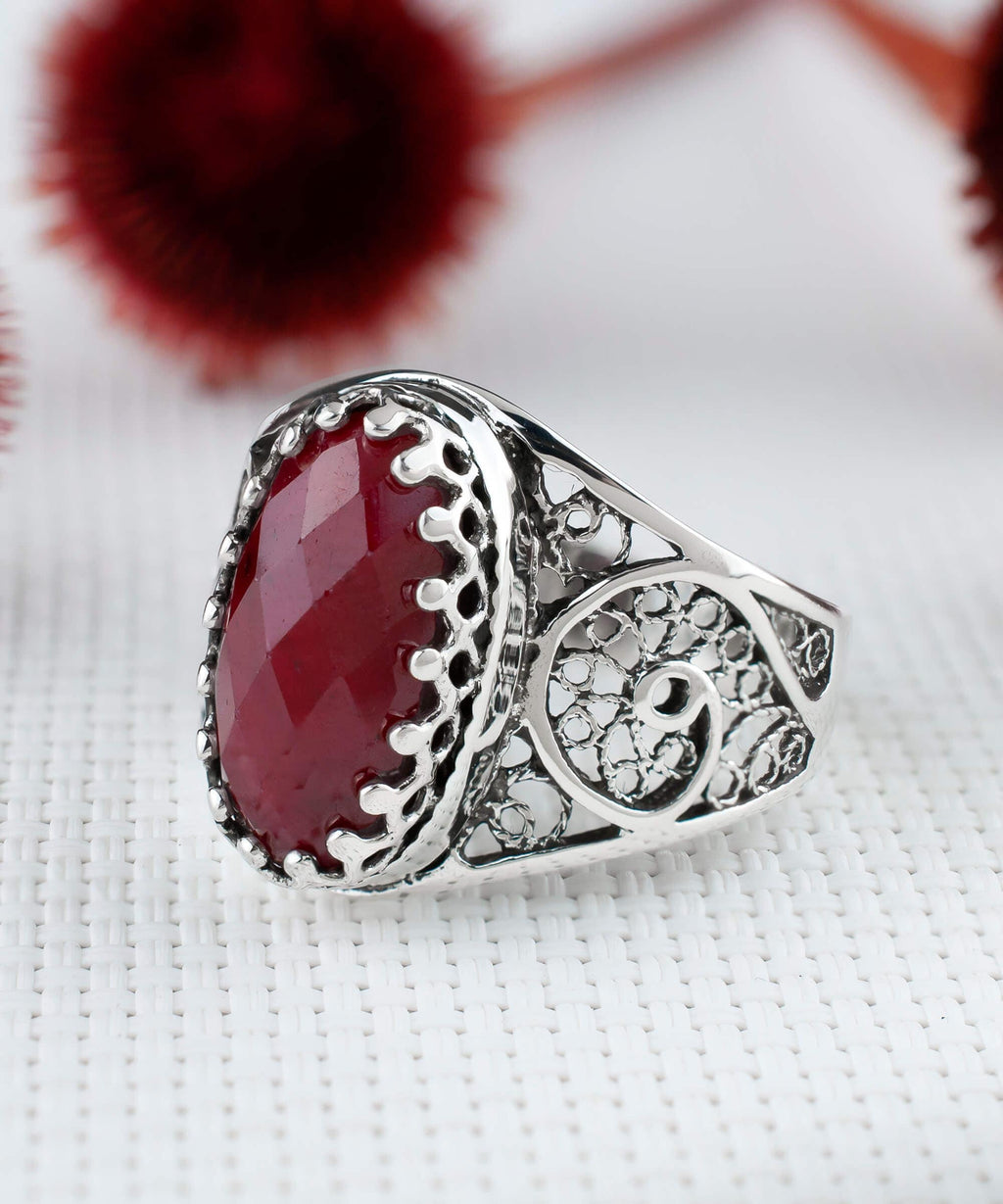 Art Ruby Corundum Gemstone Women Silver Ring: Ruby Corundum / 7