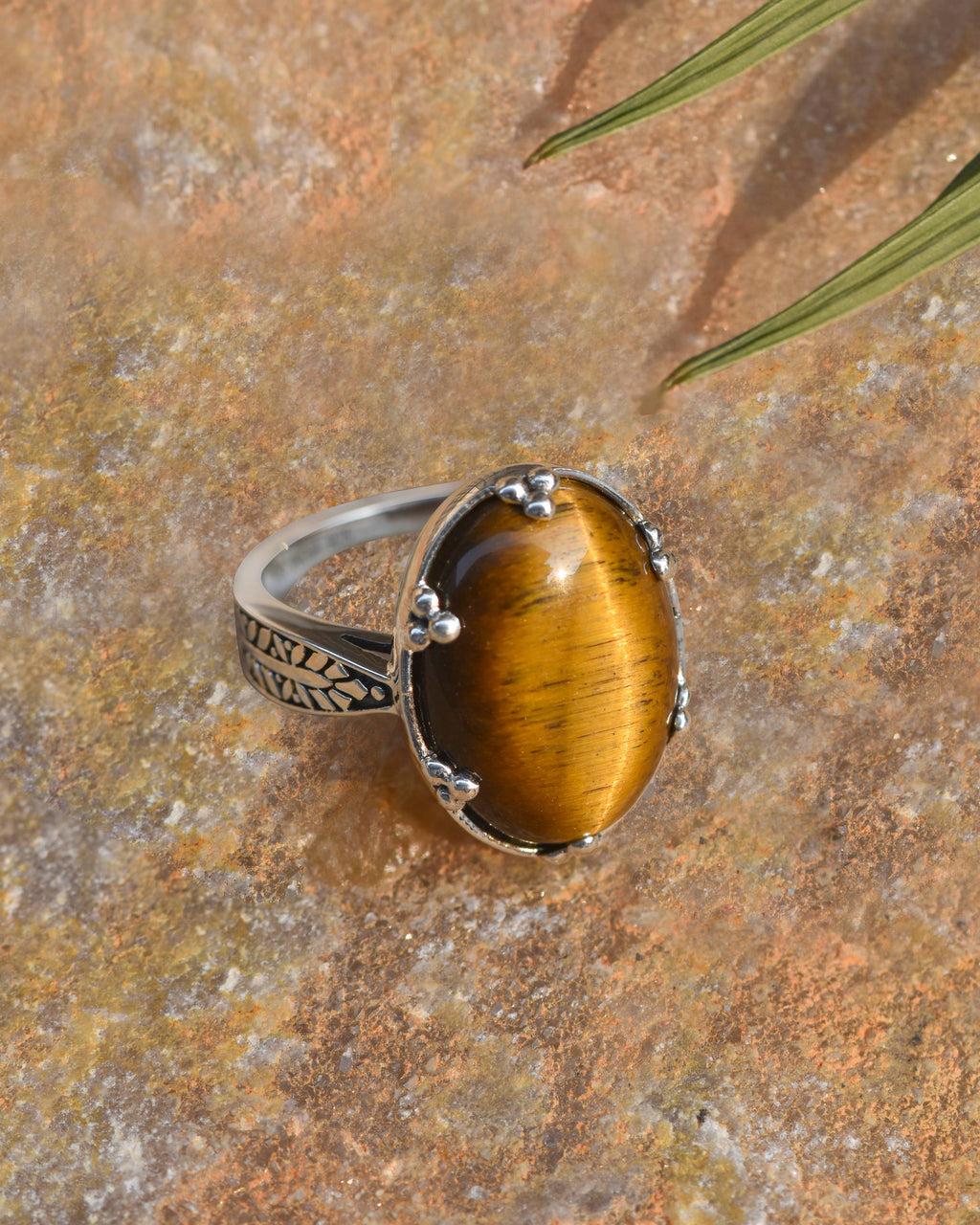 925 Sterling Silver Oval Tiger Eye Gemstone Artisan Ring: 9