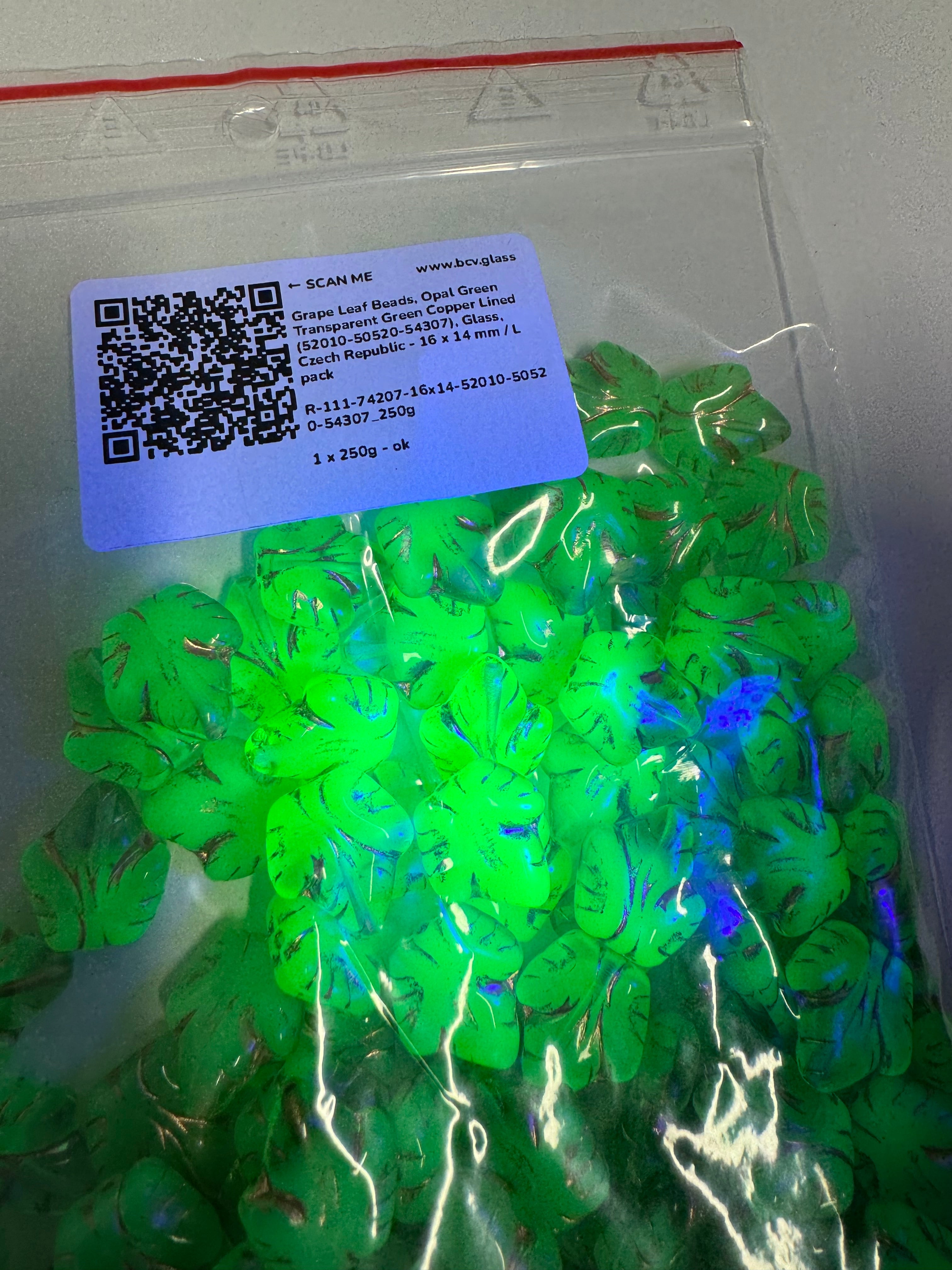 Grape Leaf Beads, Opal Green Transparent Green Copper Lined (52010-50520-54307), Glass, Czech Republic