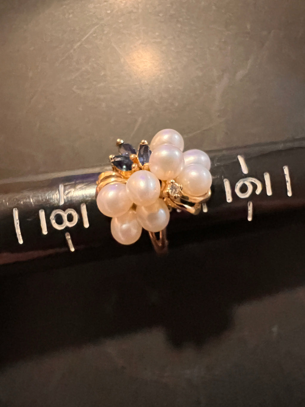 Size 7 Sapphire Pearl and Diamond 14 karat gold women's ring