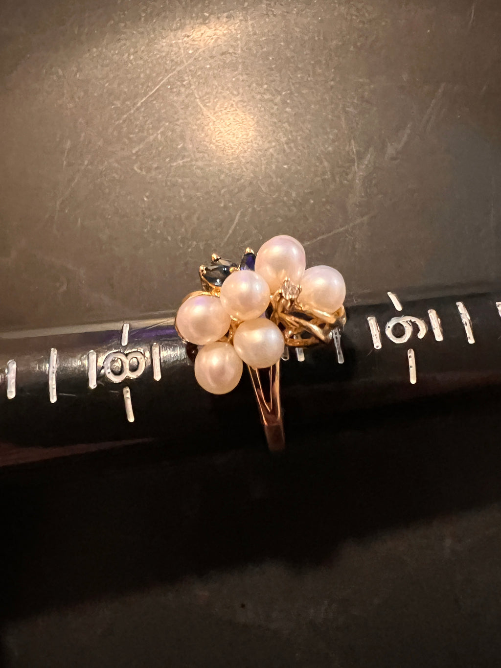 Size 7 Sapphire Pearl and Diamond 14 karat gold women's ring