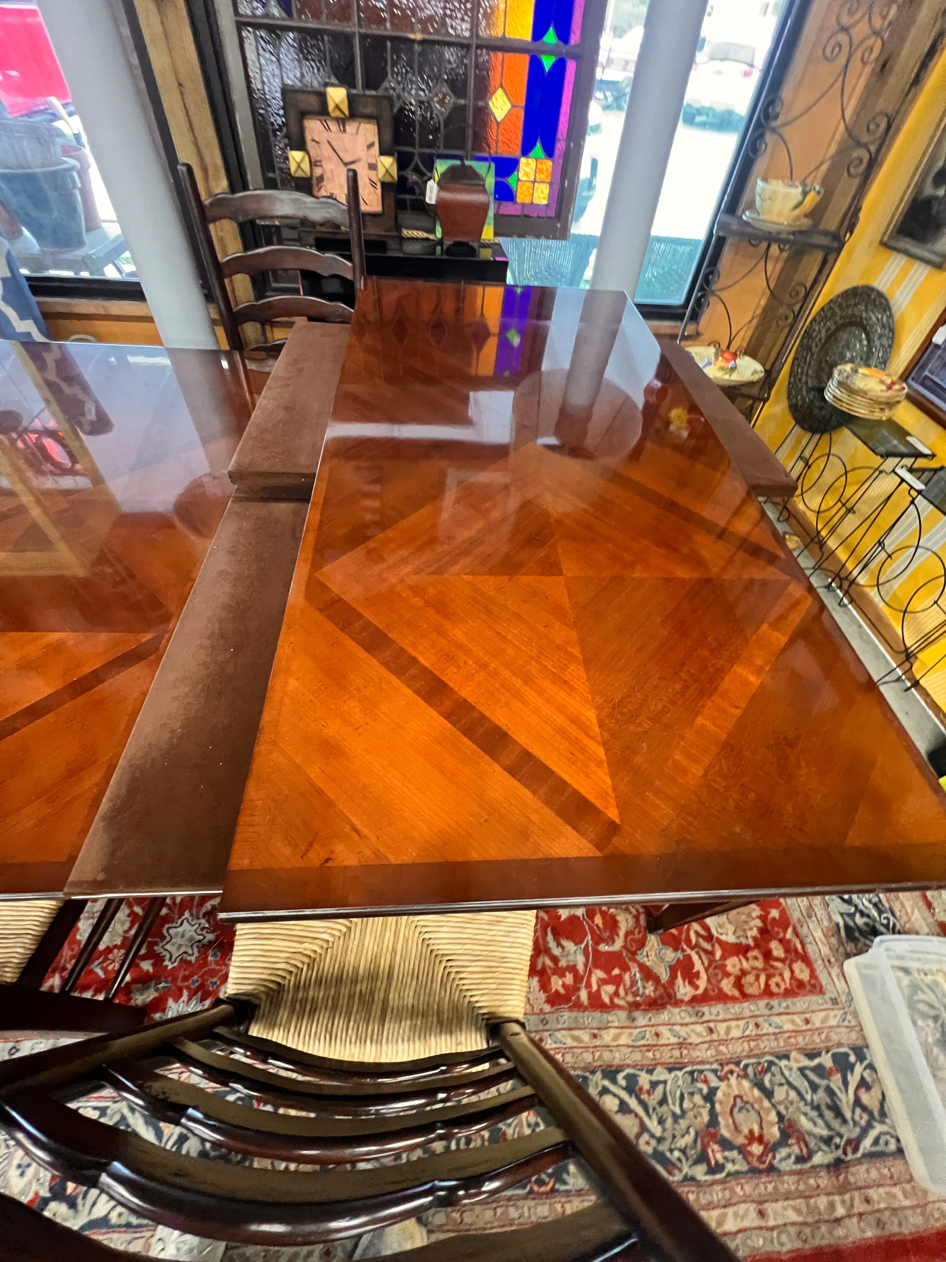 Baker Mahogany Inlaid Table with 2 leaves and 4 Chairs