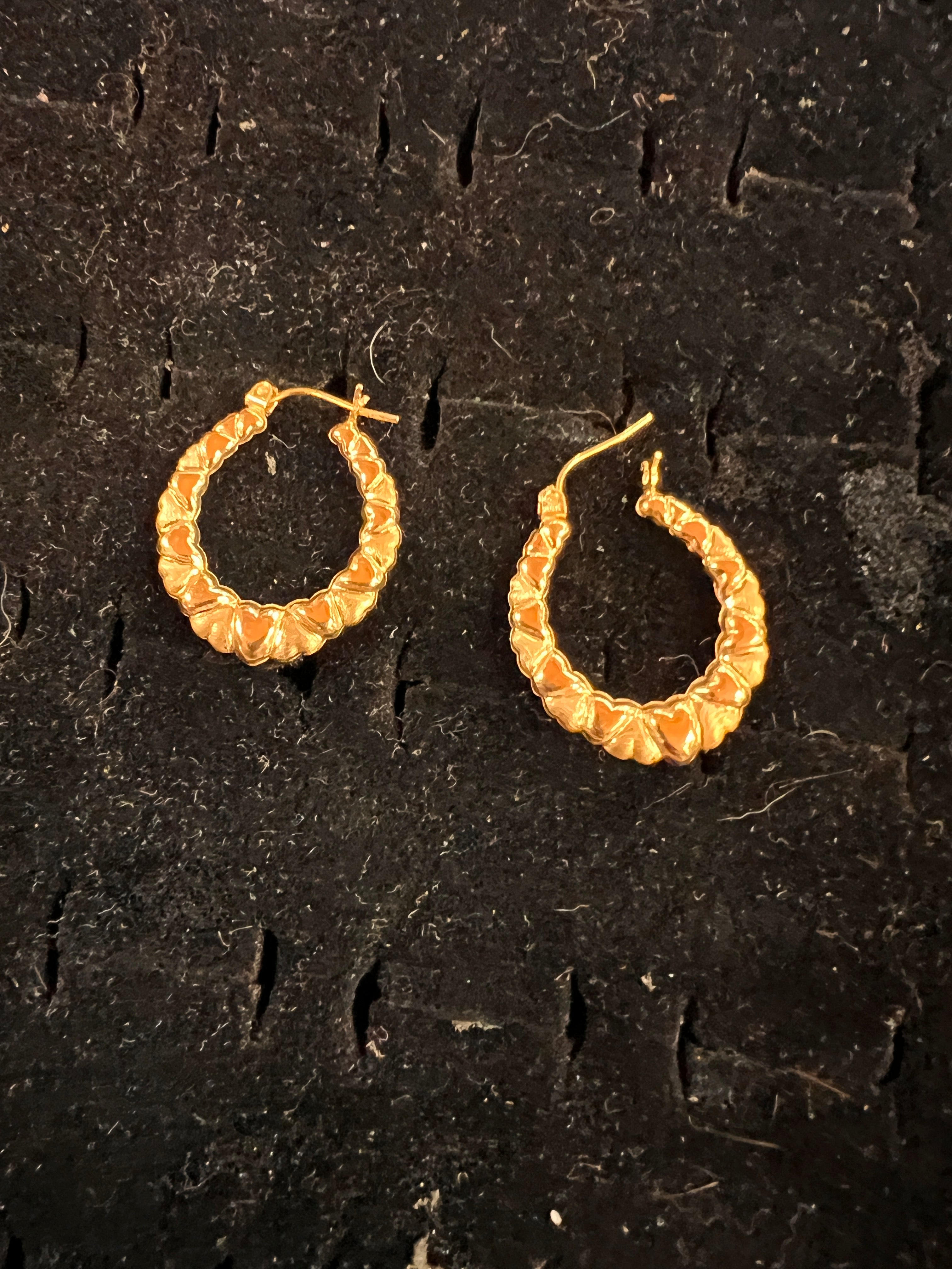 14 Karat Gold Earrings 2.12 Grams