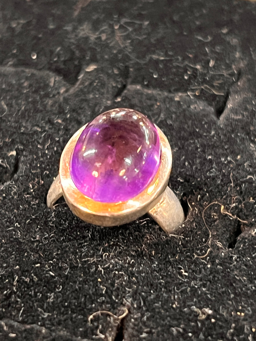 Size 8 Sterling Ring