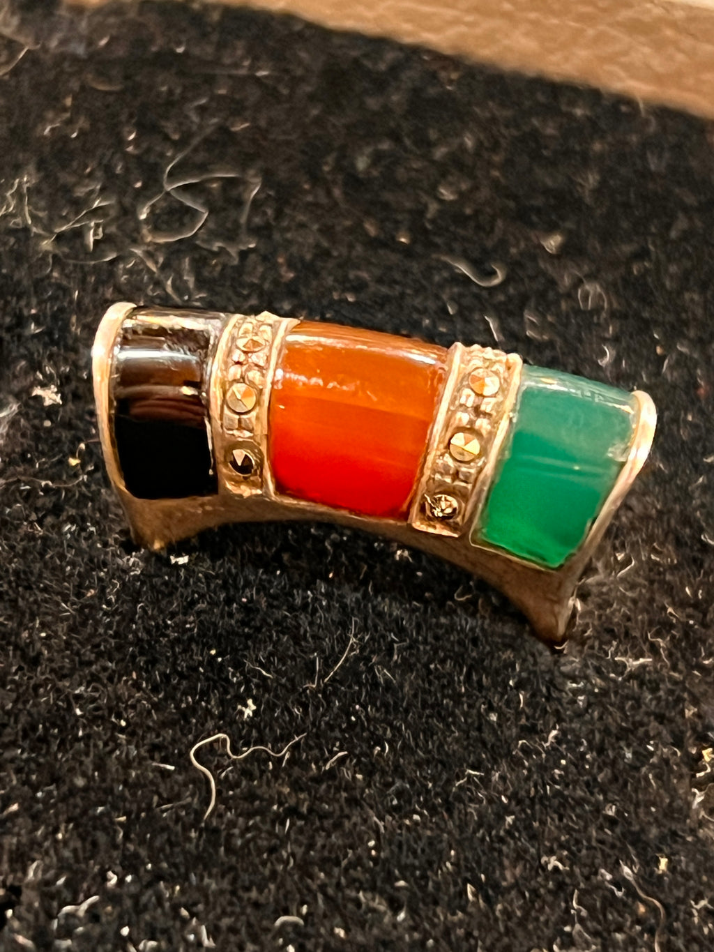 Size 8 Sterling Ring