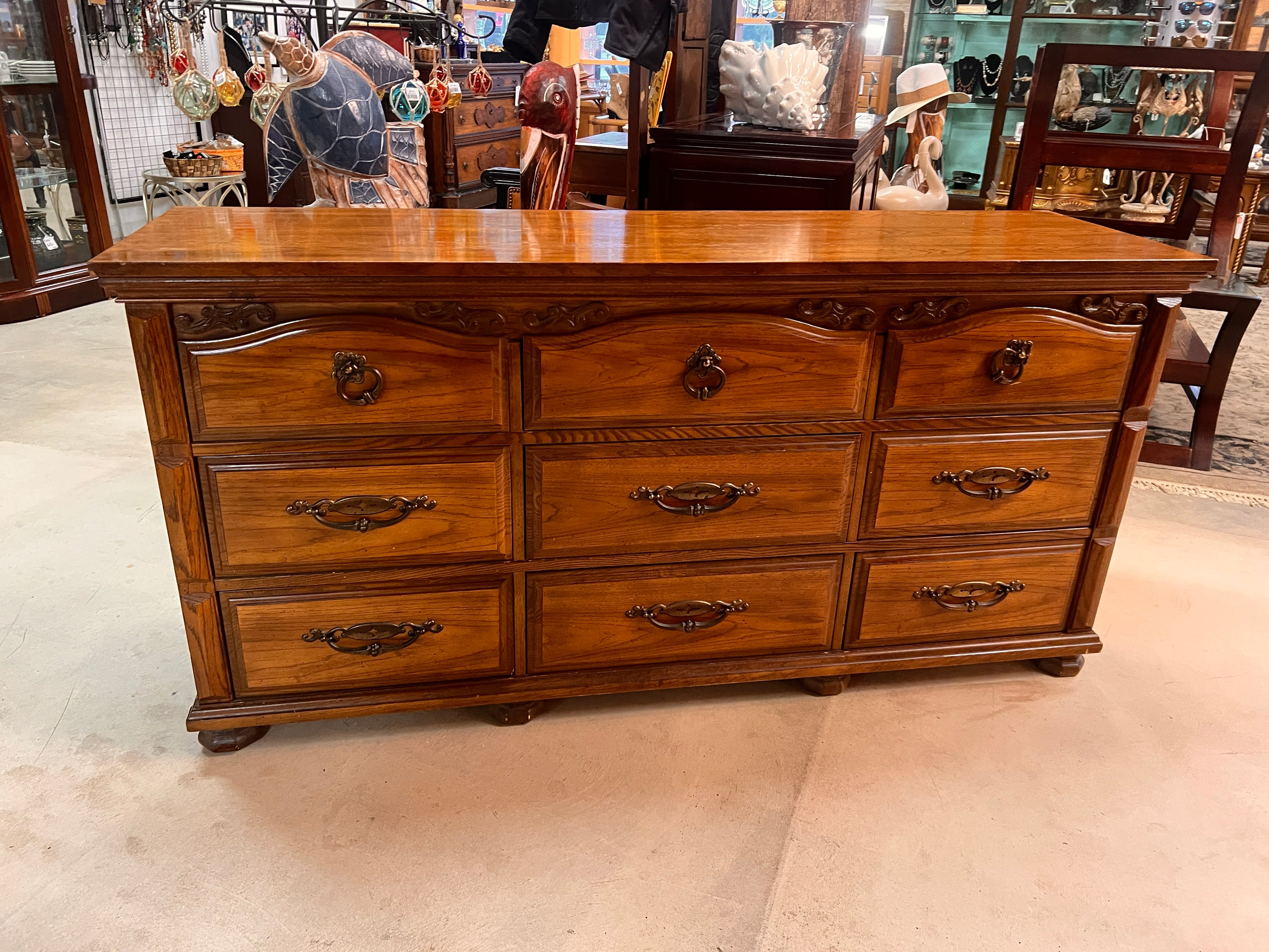 Chest Of Drawers with Dove Tall Craftsmanship