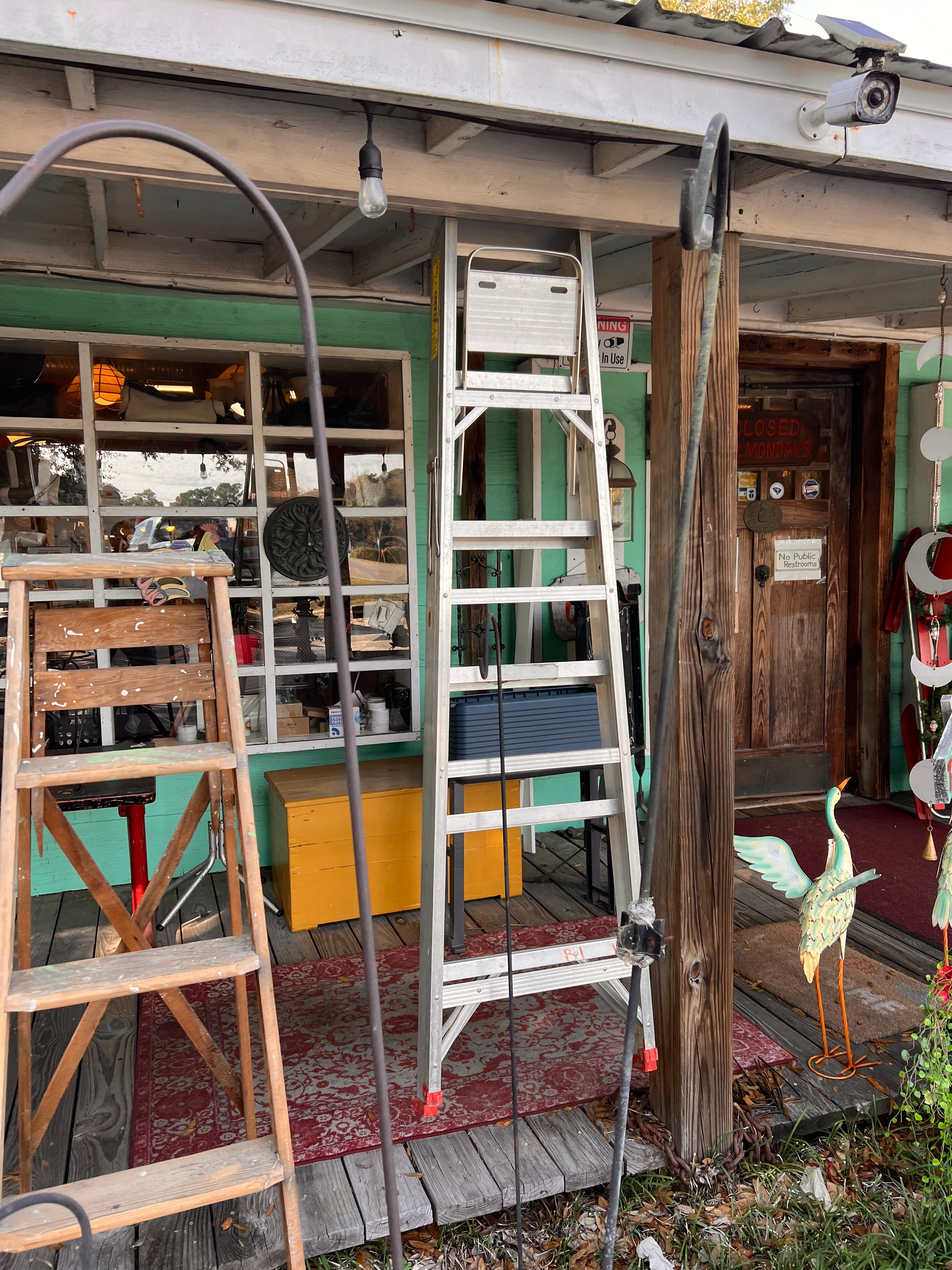 6 Foot Aluminum Ladder – Legacy Antiques & Consignment