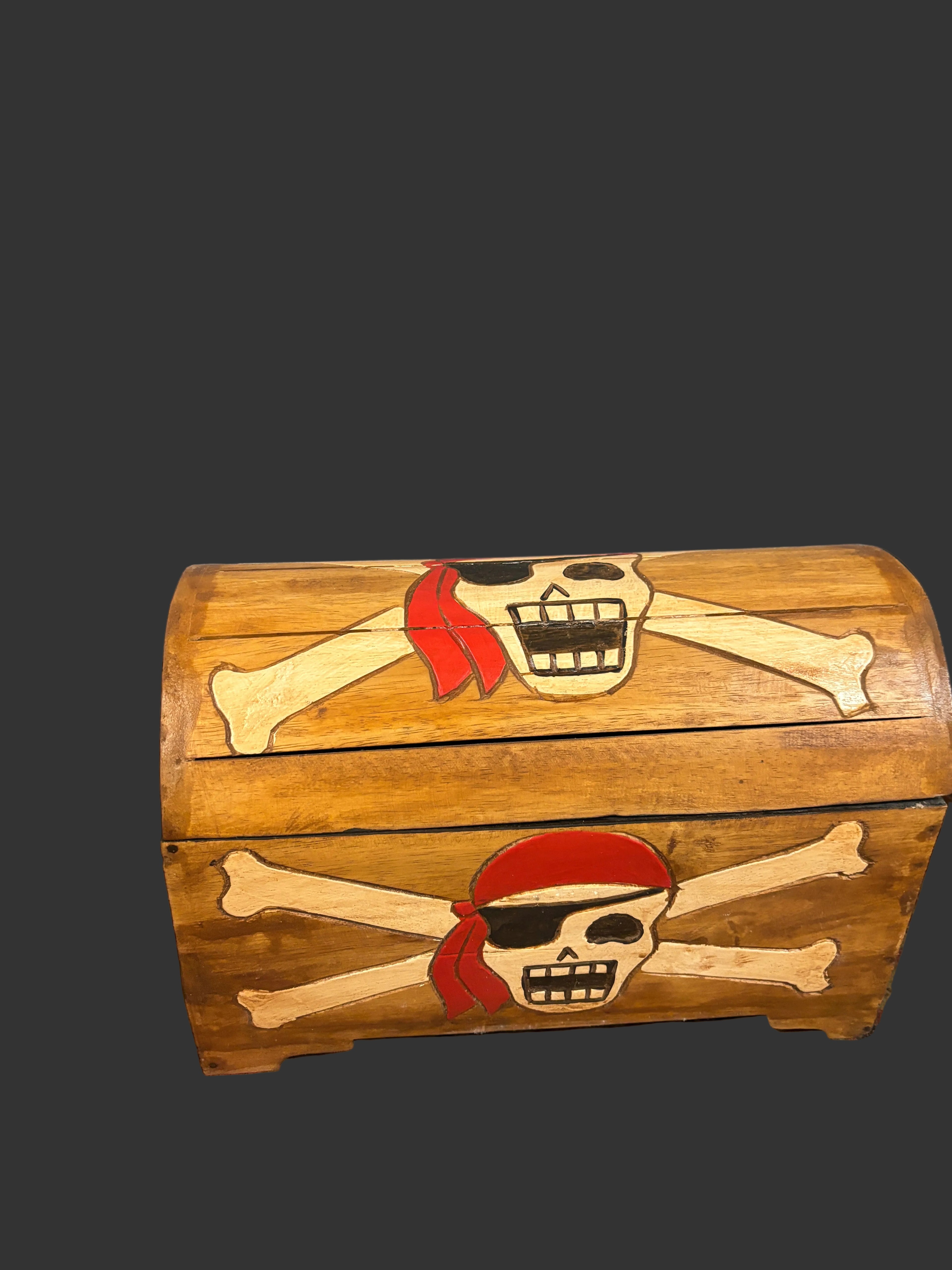 Medium Pirate Chest