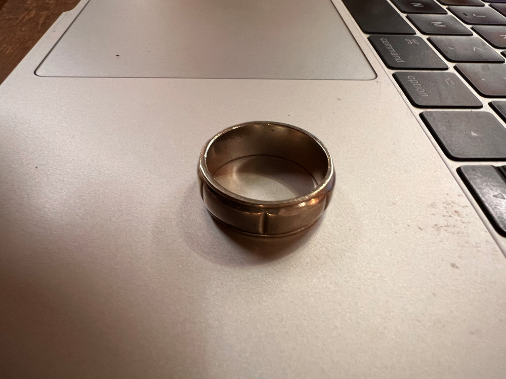 14k Gold Wedding Band Size 9