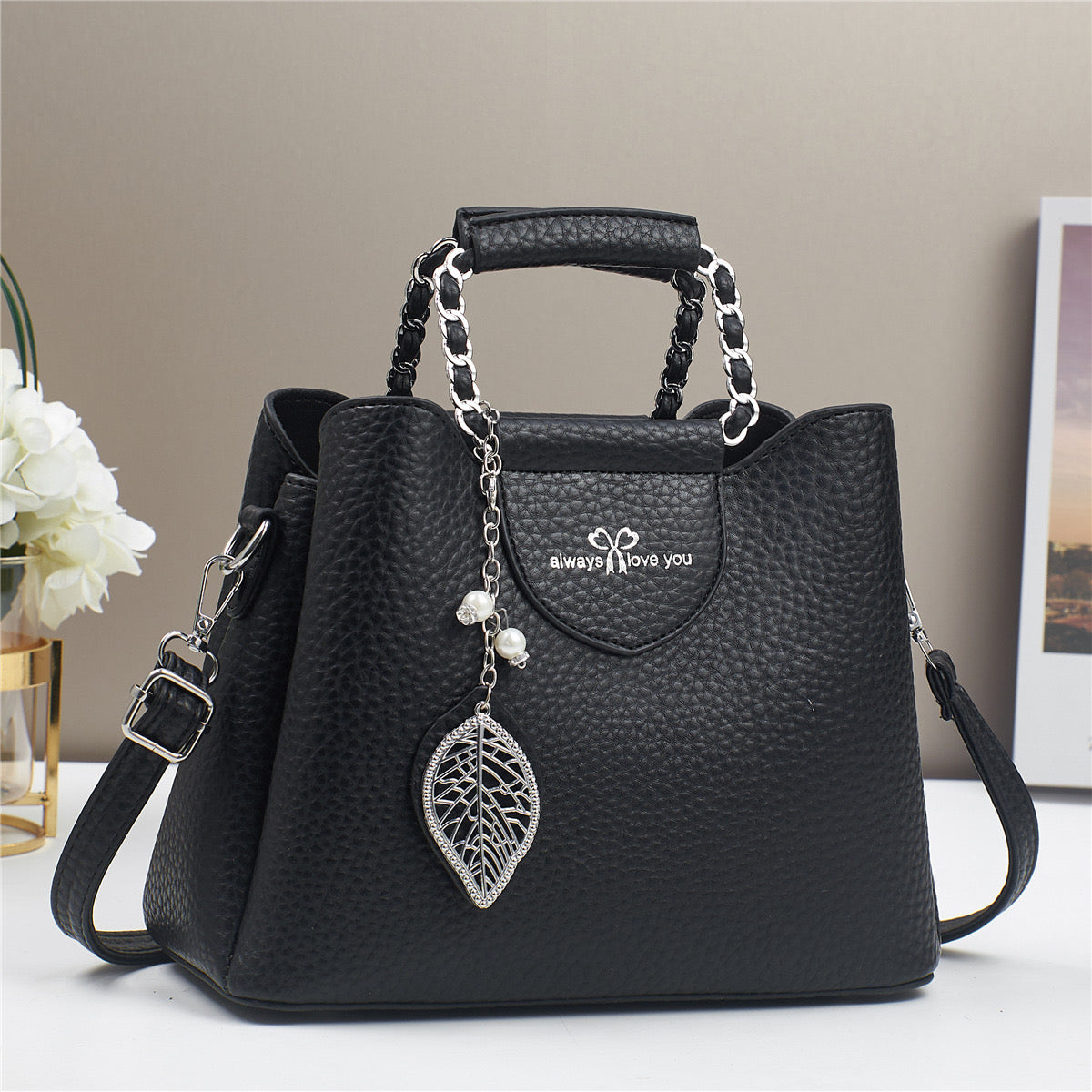 Women's Pu Leather Leaves Solid Color Classic Style Pearls Sewing Thread Chain Bucket Zipper Crossbody Bag NH41437183|Black