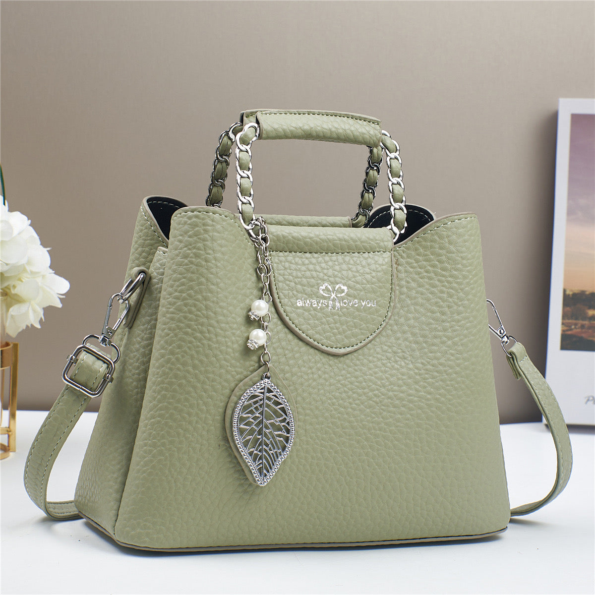 Women's Pu Leather Leaves Solid Color Classic Style Pearls Sewing Thread Chain Bucket Zipper Crossbody Bag NH41437187|Green