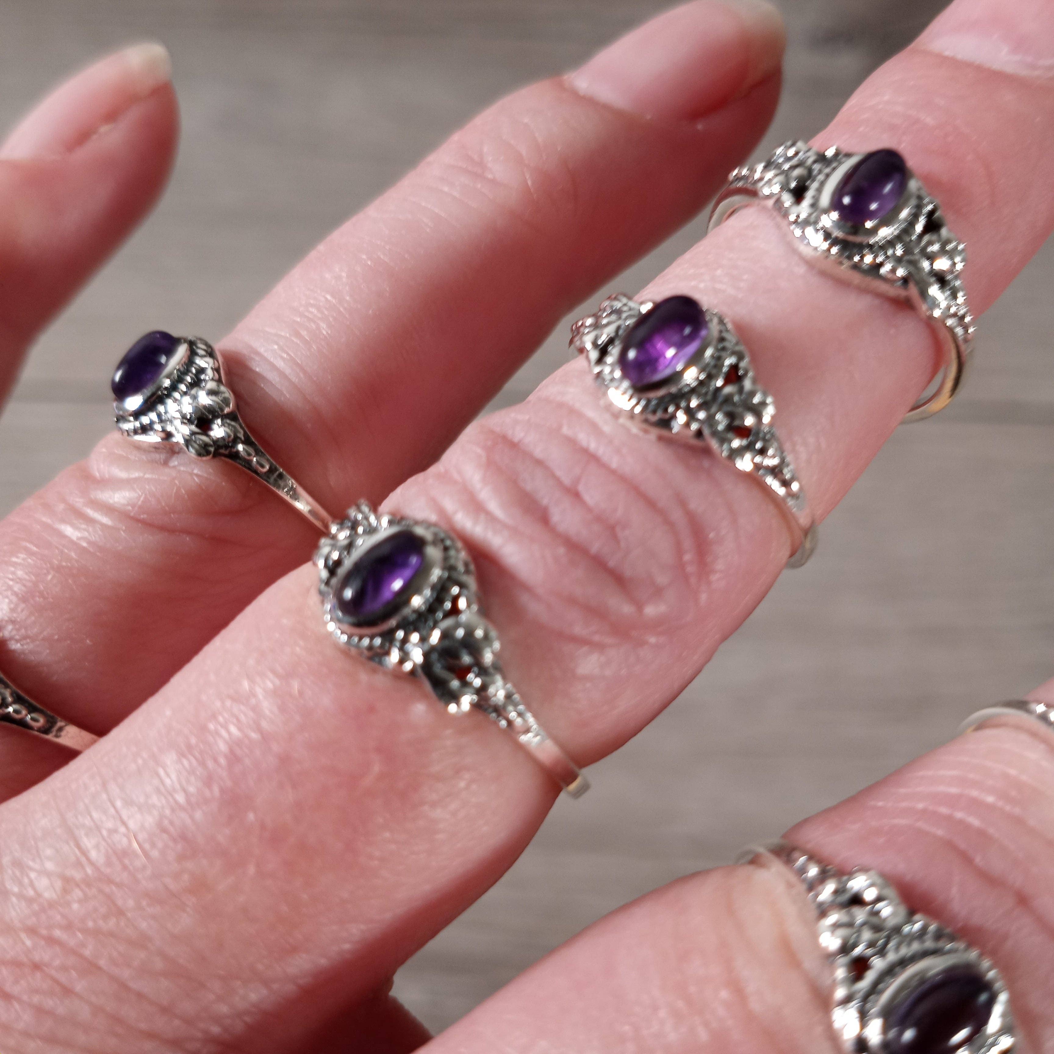 Sterling Silver 925 Earthy Dainty Boho Style: Peridot / 6.5