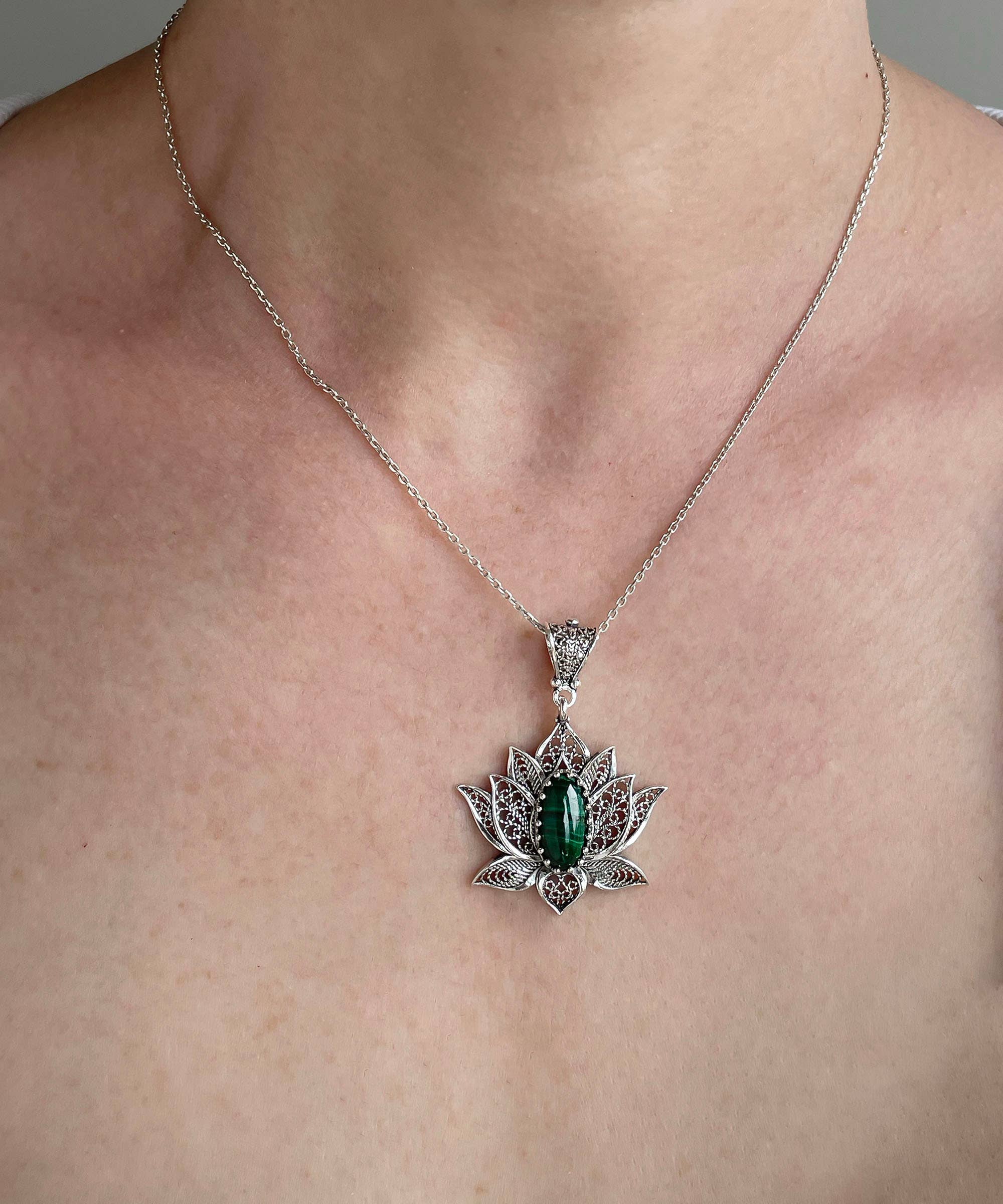 Sterling Silver Filigree Lotus Malachite Gemstone Woman Pendant Necklace: With 20" Silver Chain