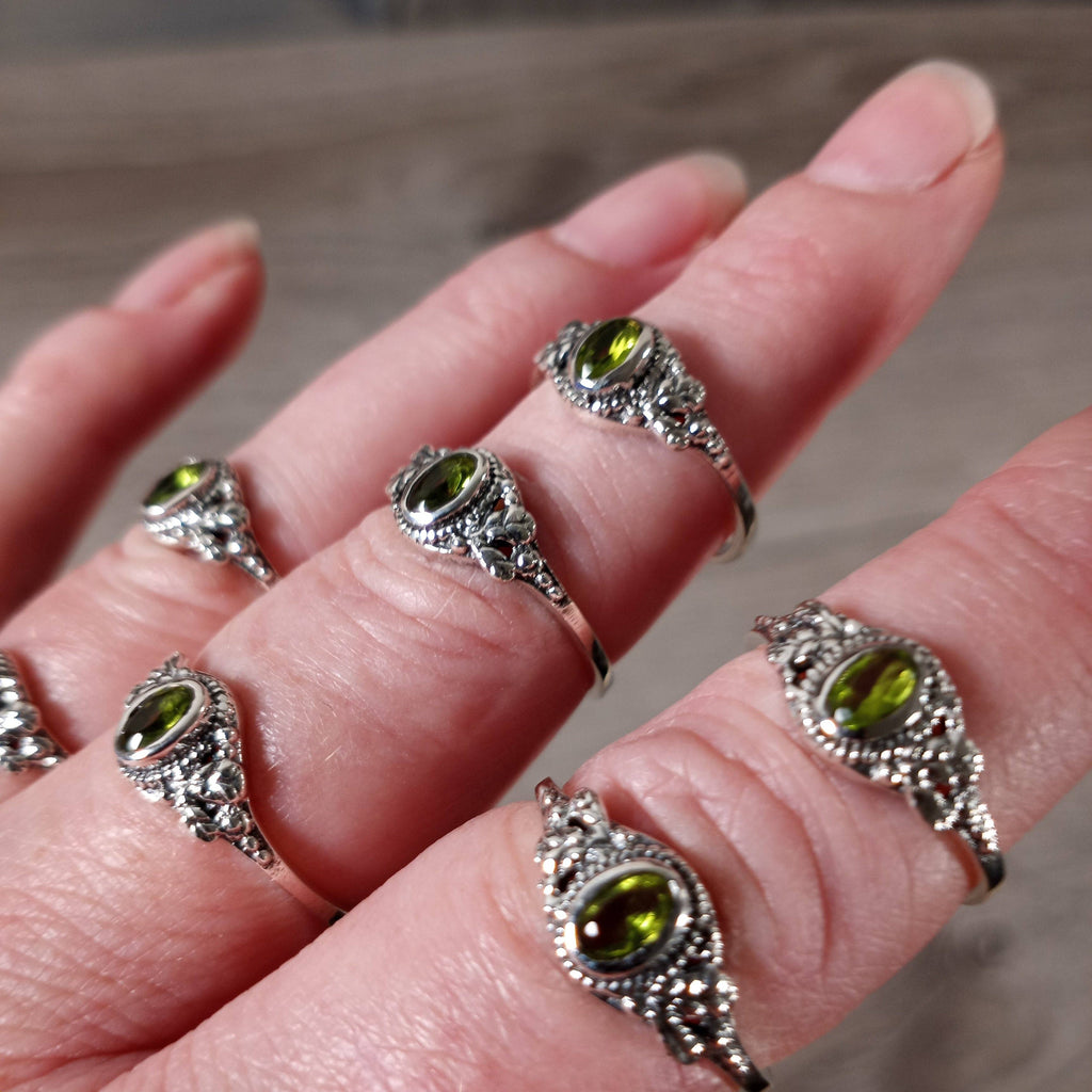 Sterling Silver 925 Earthy Dainty Boho Style: Peridot / 6.5