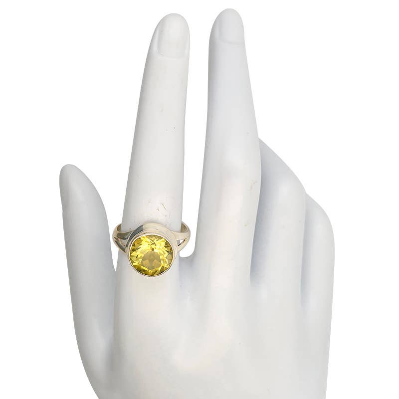 Faceted Lemon Topaz Sterling Silver Ring: 8