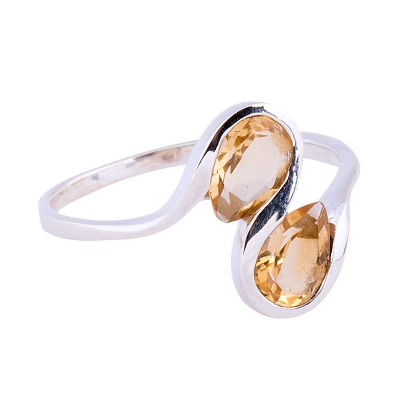 2 STONE TWIST CITRINE RING: SIZE 7 / CITRINE