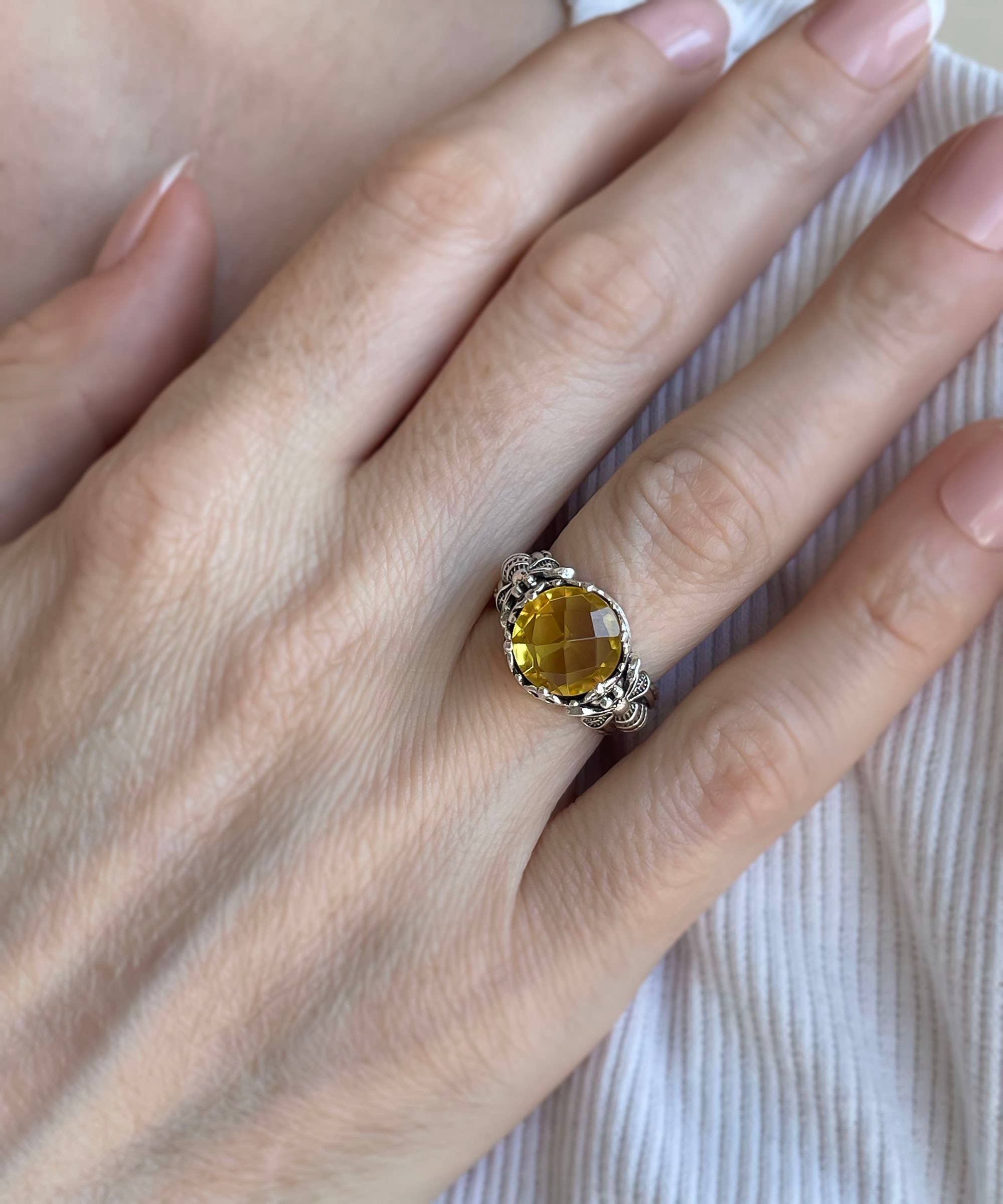 Art Bee Detailed Citrine Women Silver Ring: 7