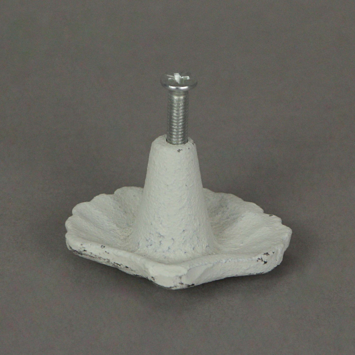 Set of 6 White Cast Iron Scallop Sea Shell Drawer Pulls