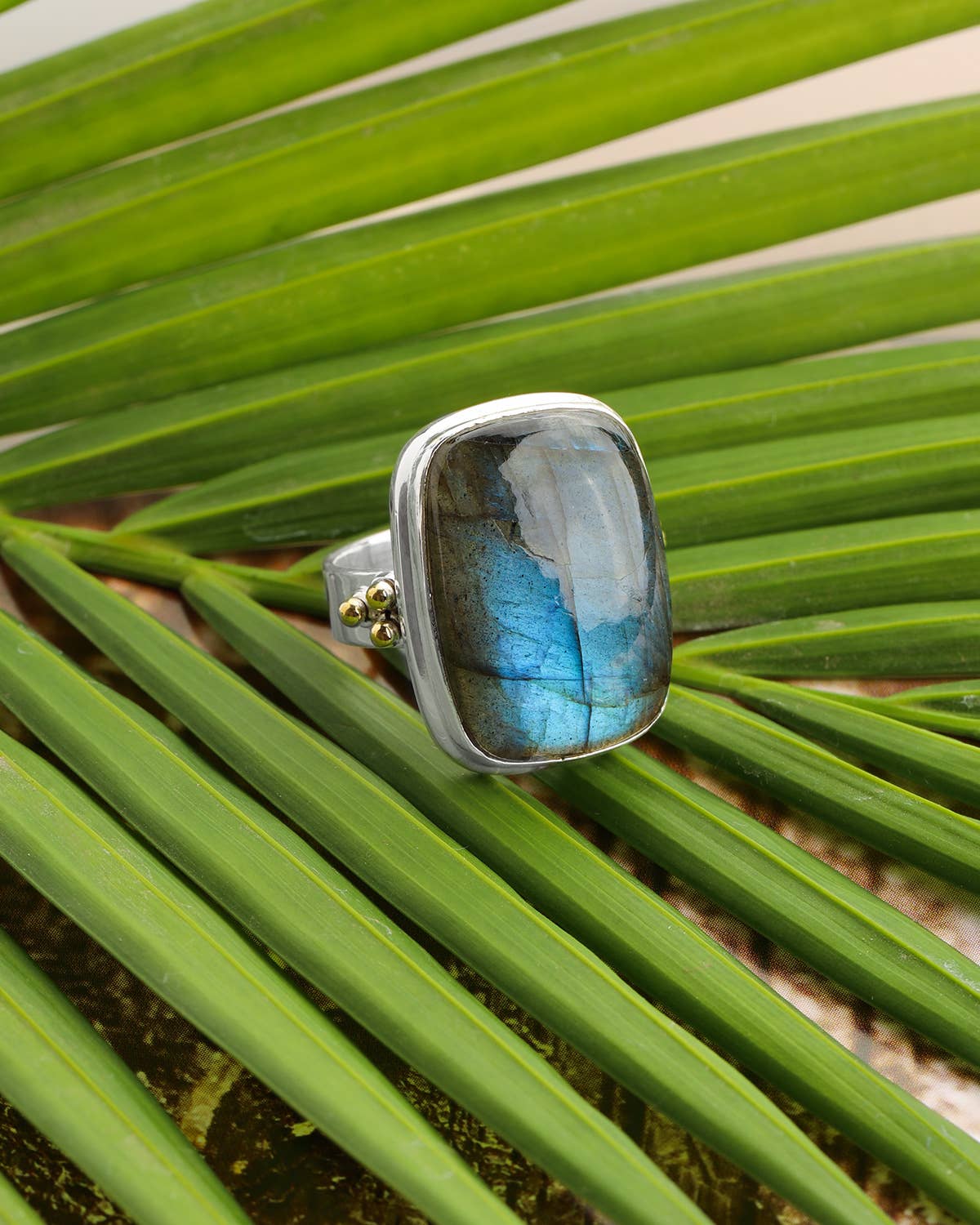 Labradorite 925 Sterling Silver Ring With Brass Accents: 7