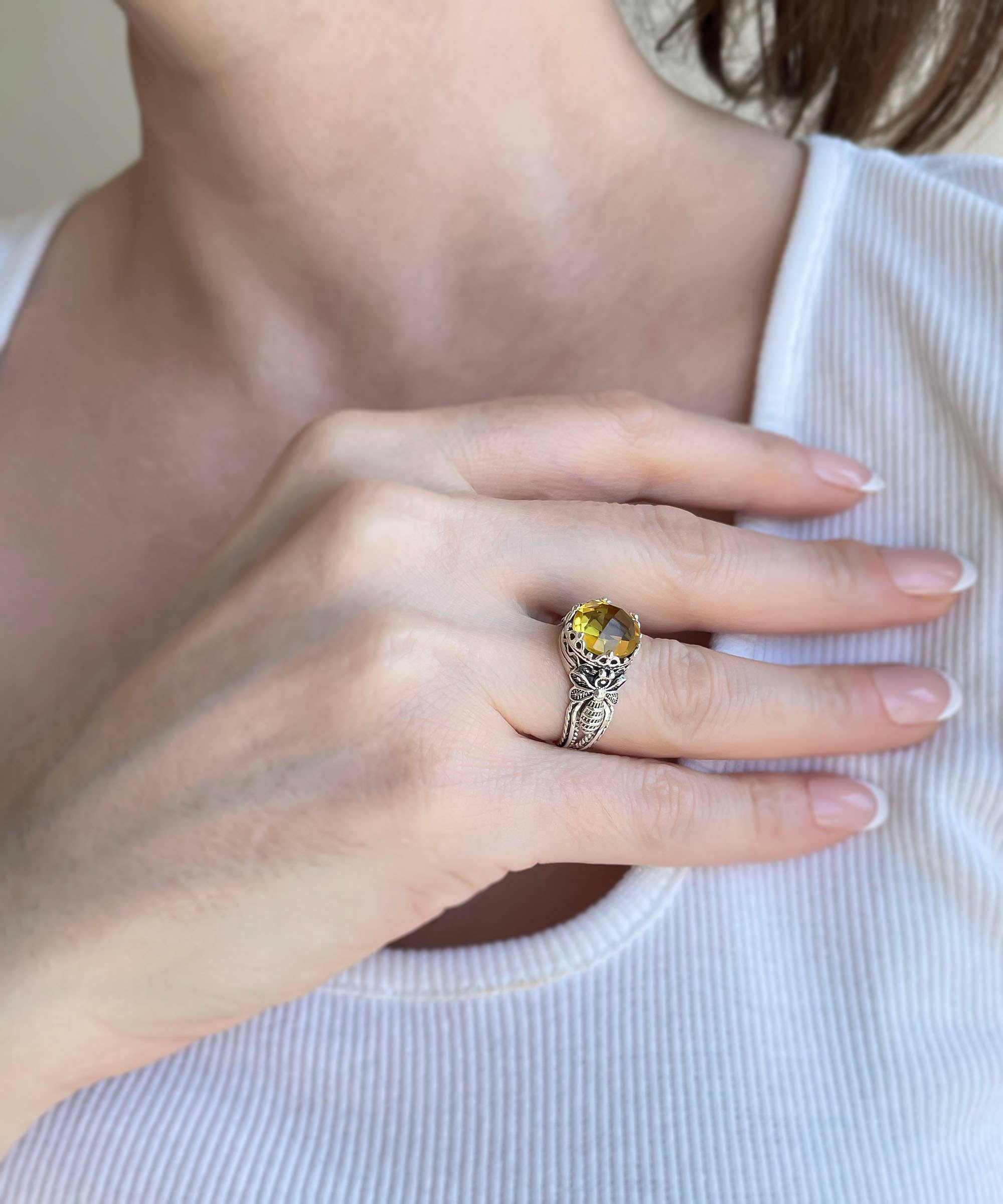 Art Bee Detailed Citrine Women Silver Ring: 7