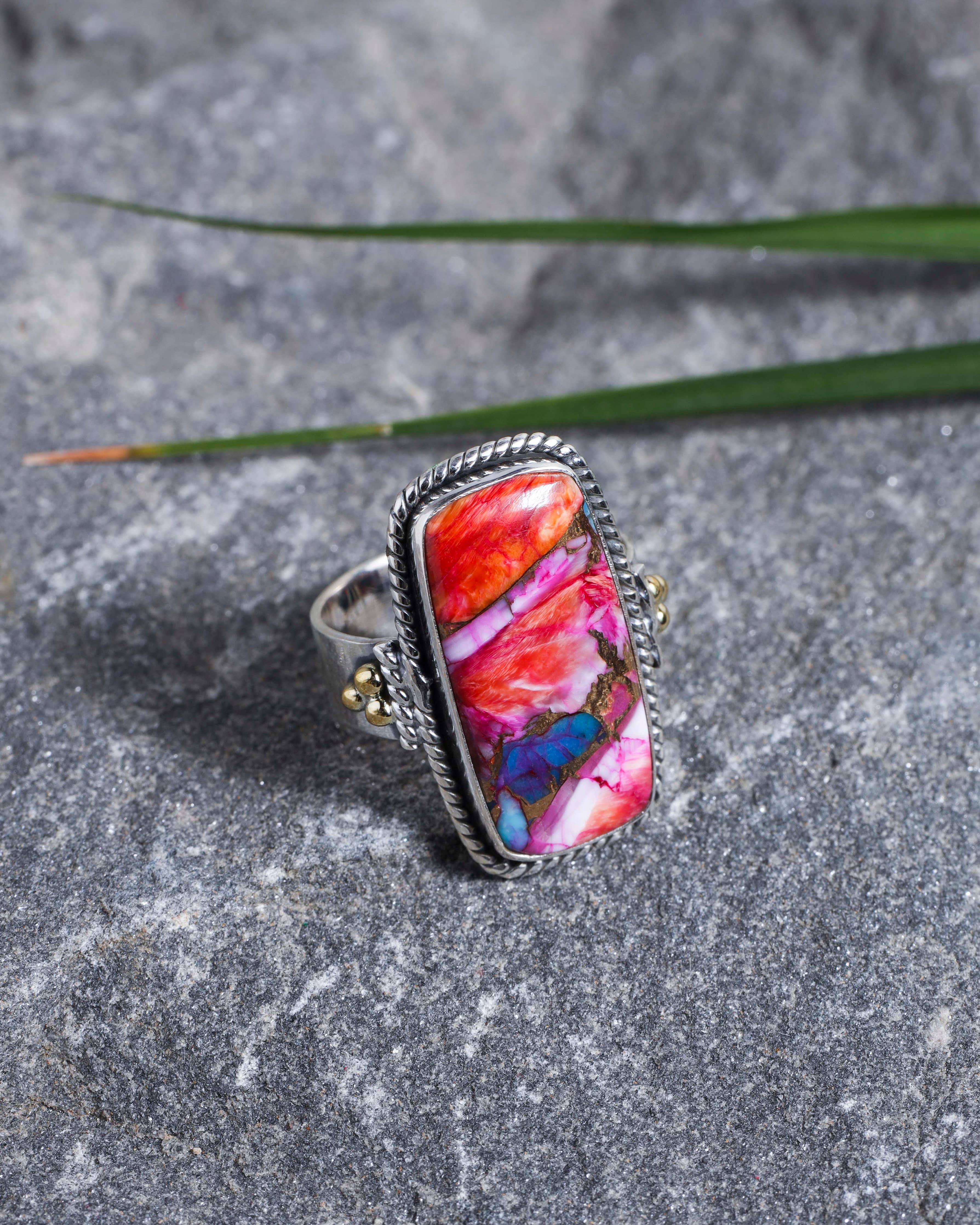 925 Sterling Silver Pink Oyster Turquoise Statement Ring: 9